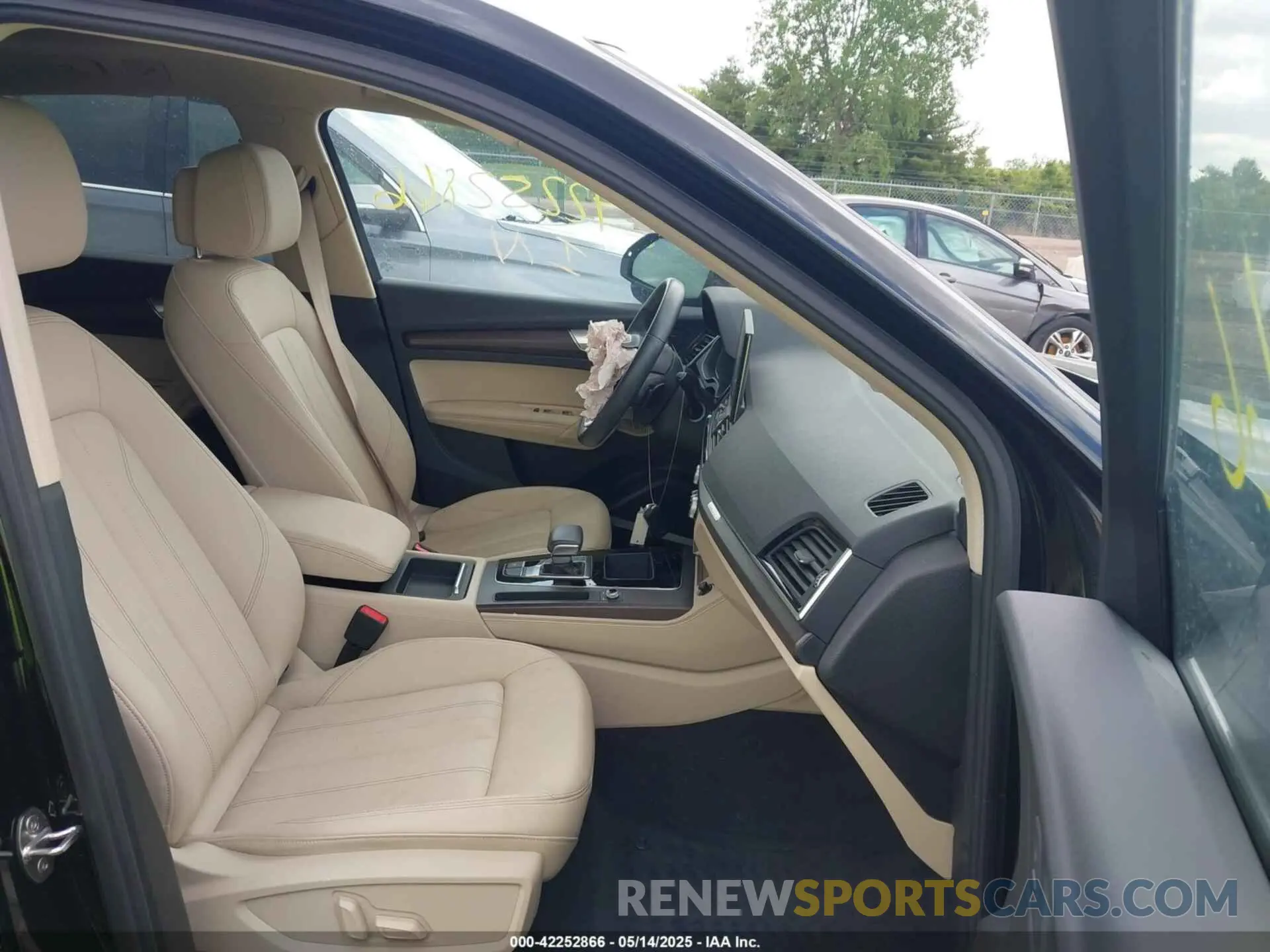 5 fotografías del automóvil dañado WA1BBAFY5N2135244 AUDI Q5 2022
