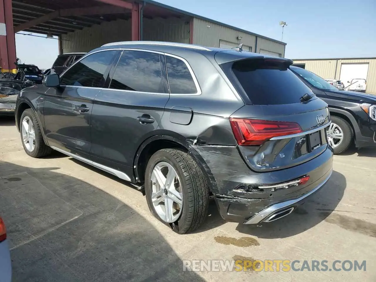 2 fotografías del automóvil dañado WA1E2AFY4N2053759 AUDI Q5 2022
