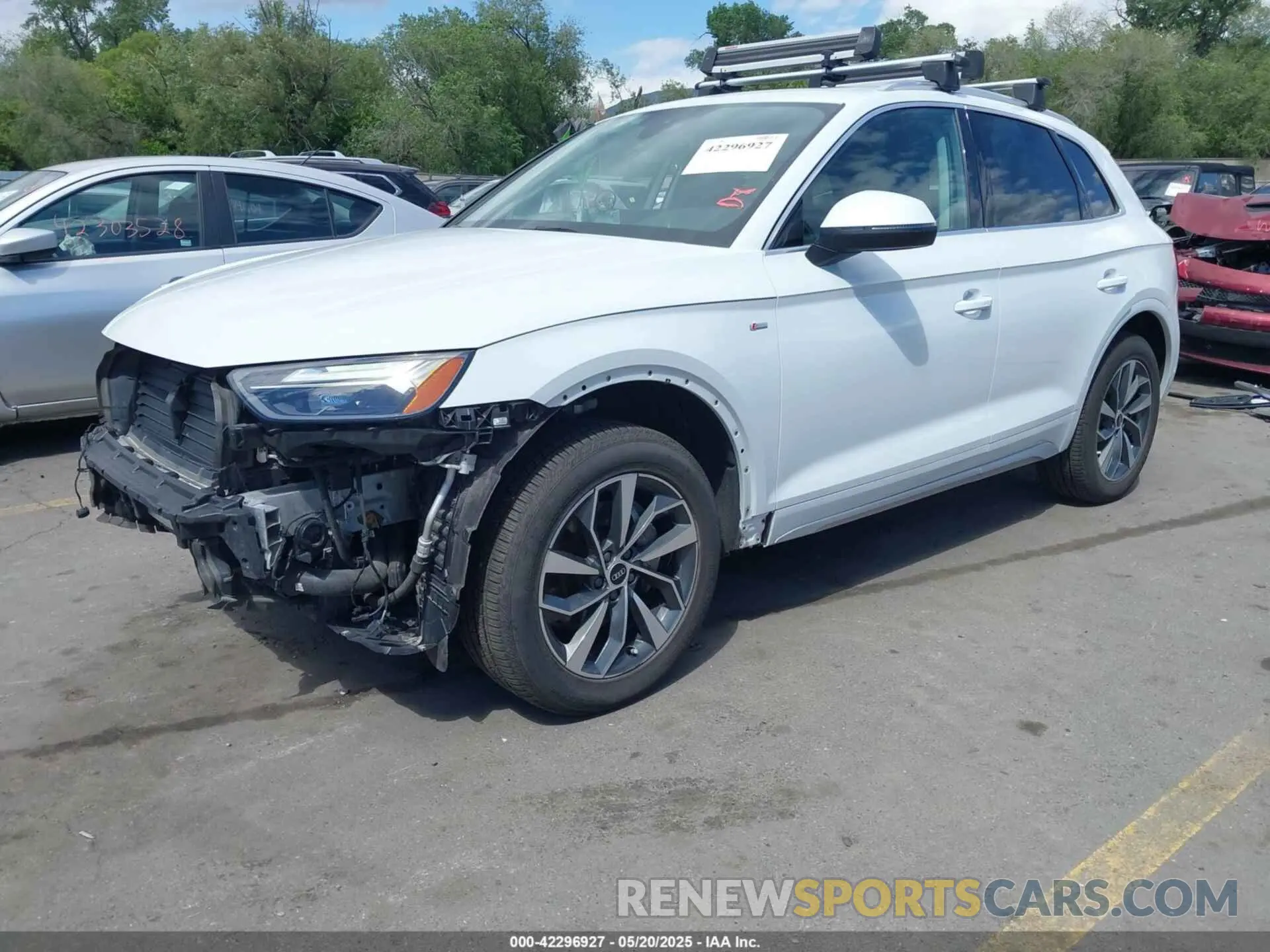2 fotografías del automóvil dañado WA1EAAFY0N2021054 AUDI Q5 2022