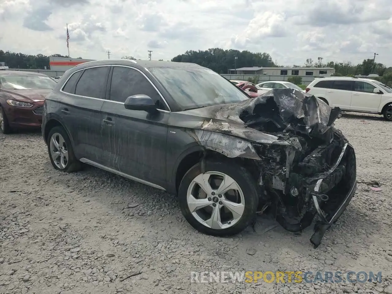 4 fotografías del automóvil dañado WA1EAAFY0N2063739 AUDI Q5 2022