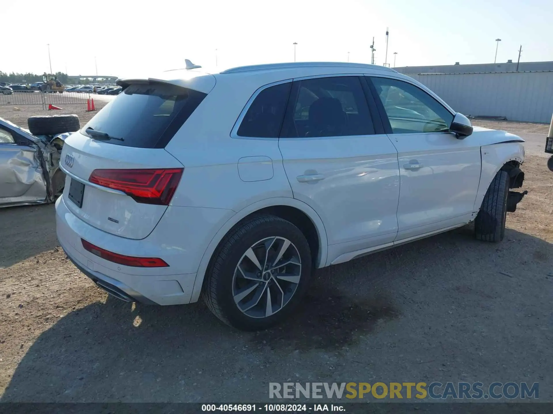 4 fotografías del automóvil dañado WA1EAAFY0N2086809 AUDI Q5 2022