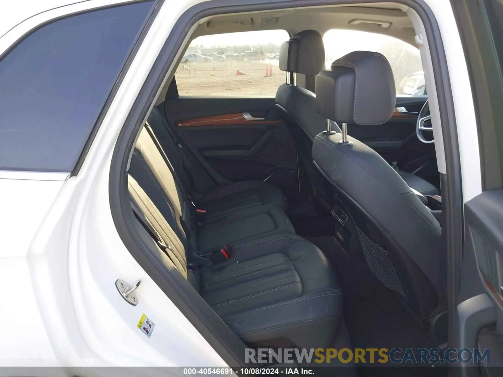 8 fotografías del automóvil dañado WA1EAAFY0N2086809 AUDI Q5 2022