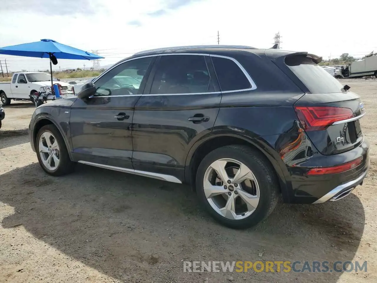 2 fotografías del automóvil dañado WA1EAAFY0N2105942 AUDI Q5 2022