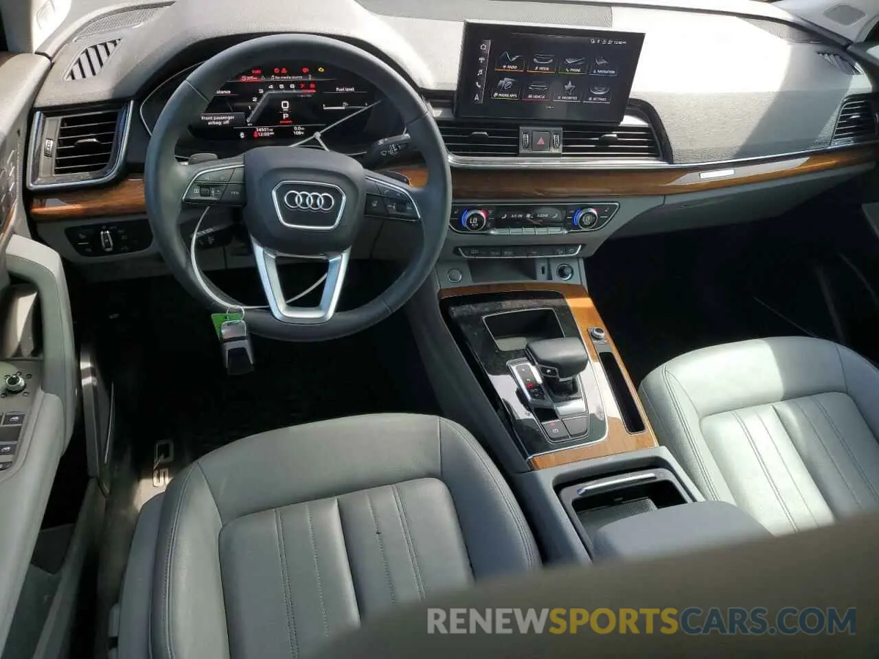 8 fotografías del automóvil dañado WA1EAAFY0N2105942 AUDI Q5 2022