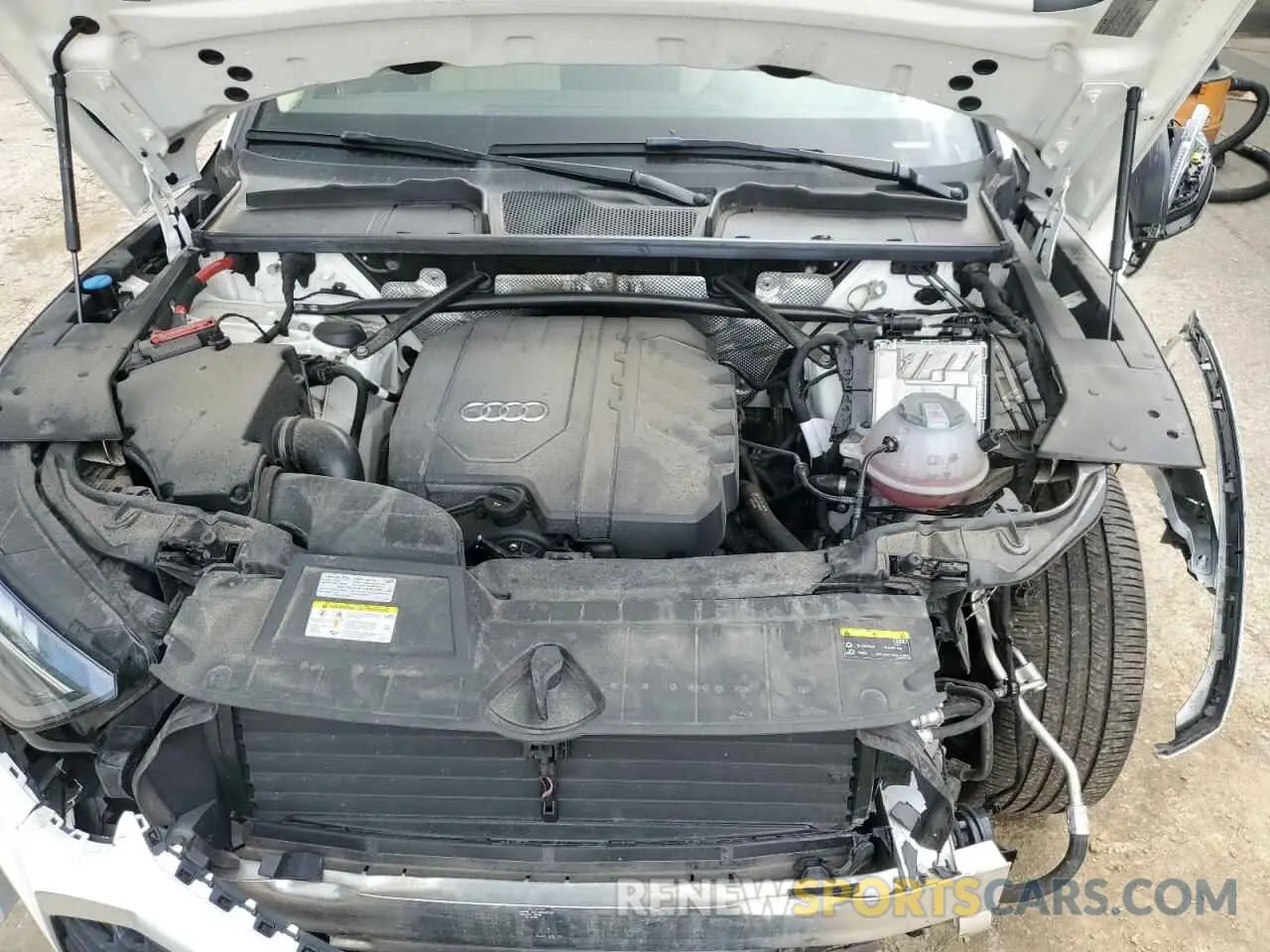 12 fotografías del automóvil dañado WA1EAAFY1N2015893 AUDI Q5 2022