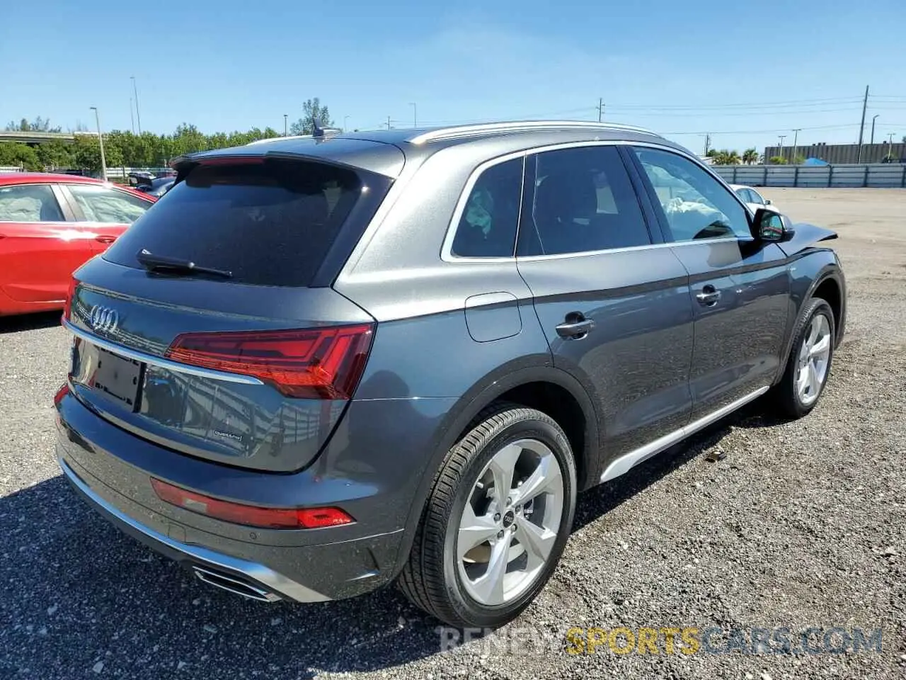 4 fotografías del automóvil dañado WA1EAAFY1N2126413 AUDI Q5 2022