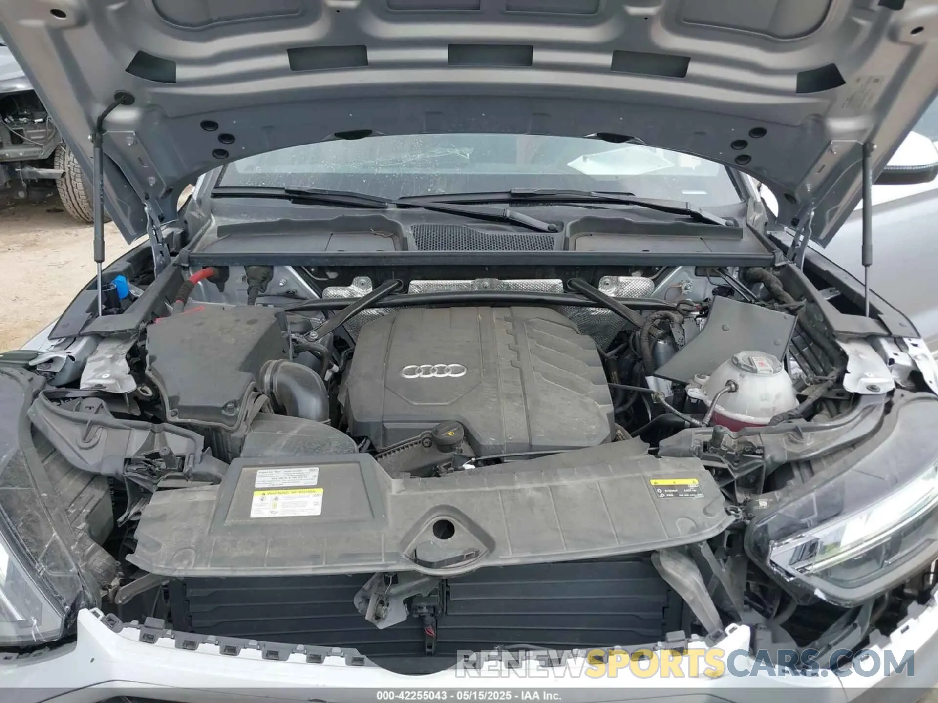 10 fotografías del automóvil dañado WA1EAAFY2N2081546 AUDI Q5 2022