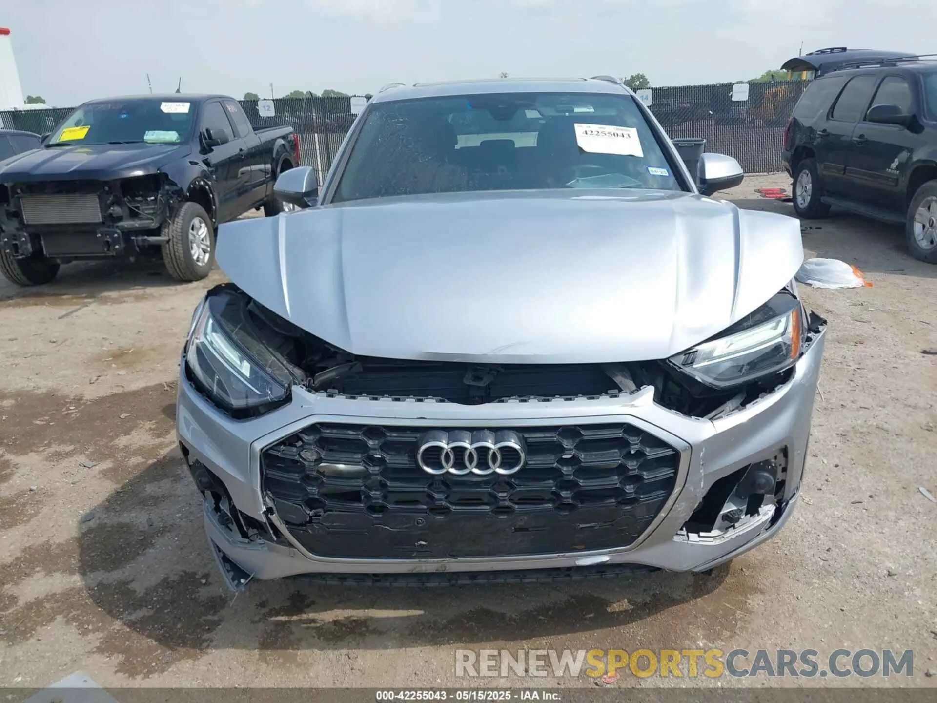 12 fotografías del automóvil dañado WA1EAAFY2N2081546 AUDI Q5 2022