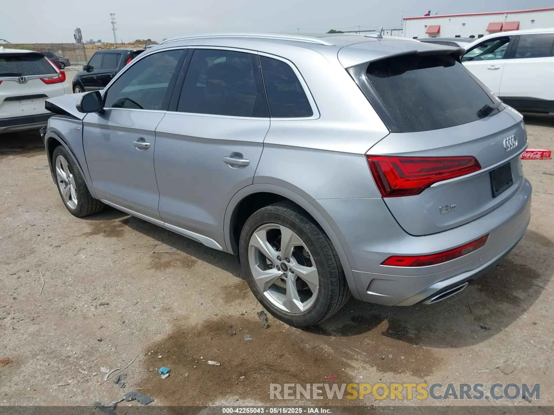 3 fotografías del automóvil dañado WA1EAAFY2N2081546 AUDI Q5 2022