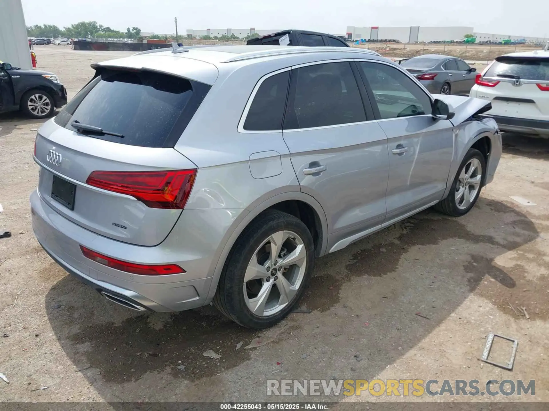4 fotografías del automóvil dañado WA1EAAFY2N2081546 AUDI Q5 2022