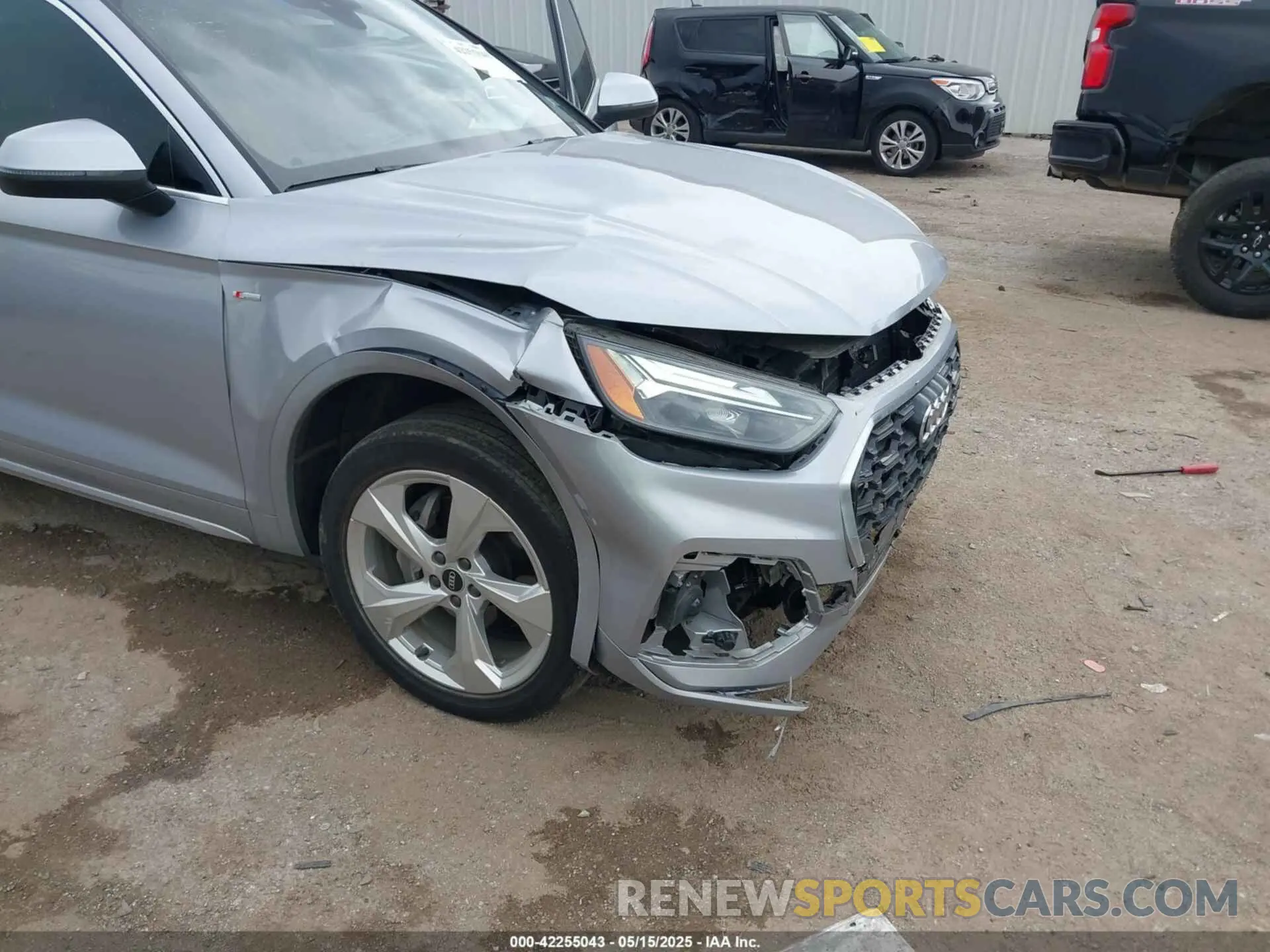 6 fotografías del automóvil dañado WA1EAAFY2N2081546 AUDI Q5 2022