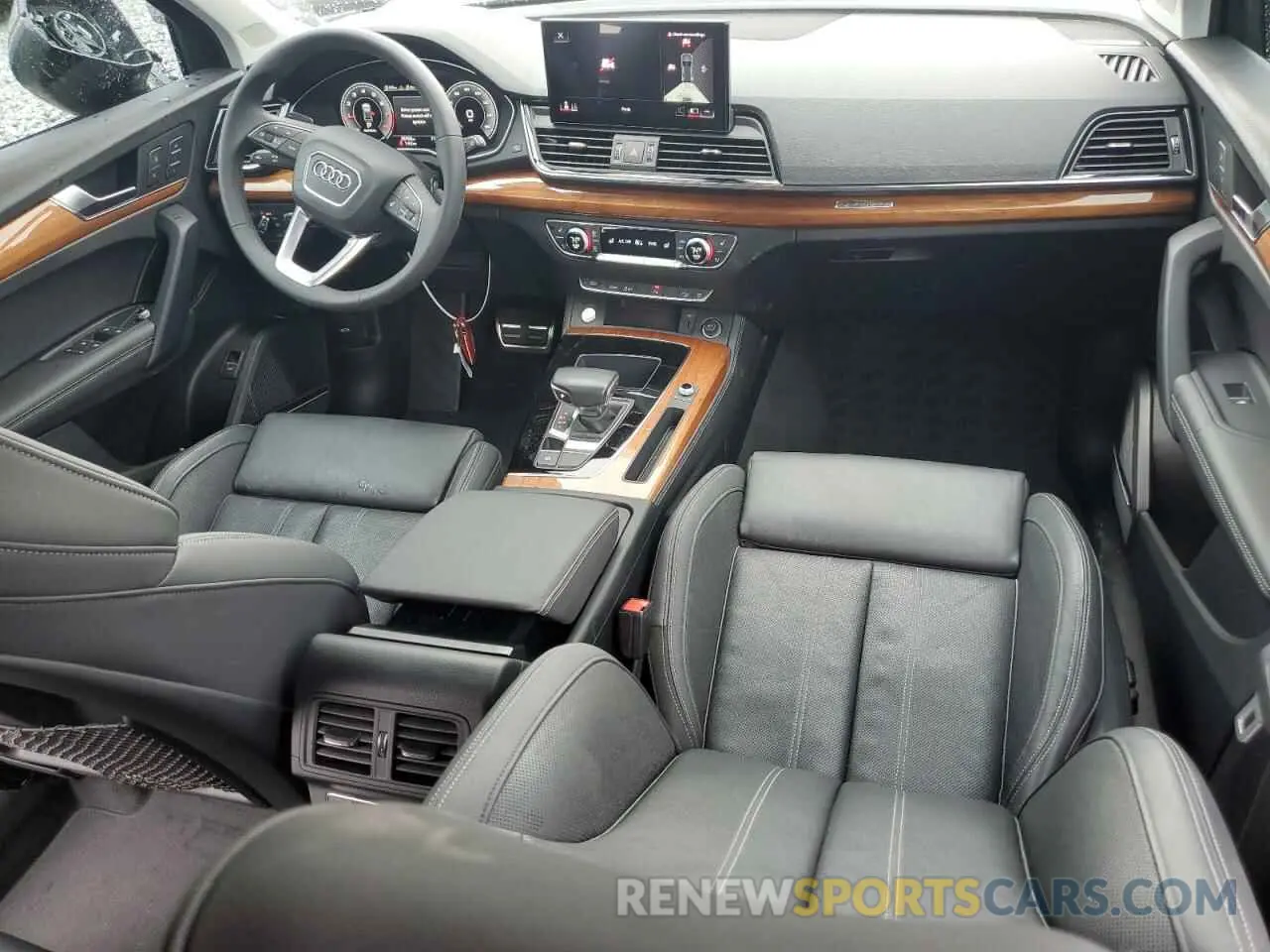 8 fotografías del automóvil dañado WA1EAAFY3N2060771 AUDI Q5 2022