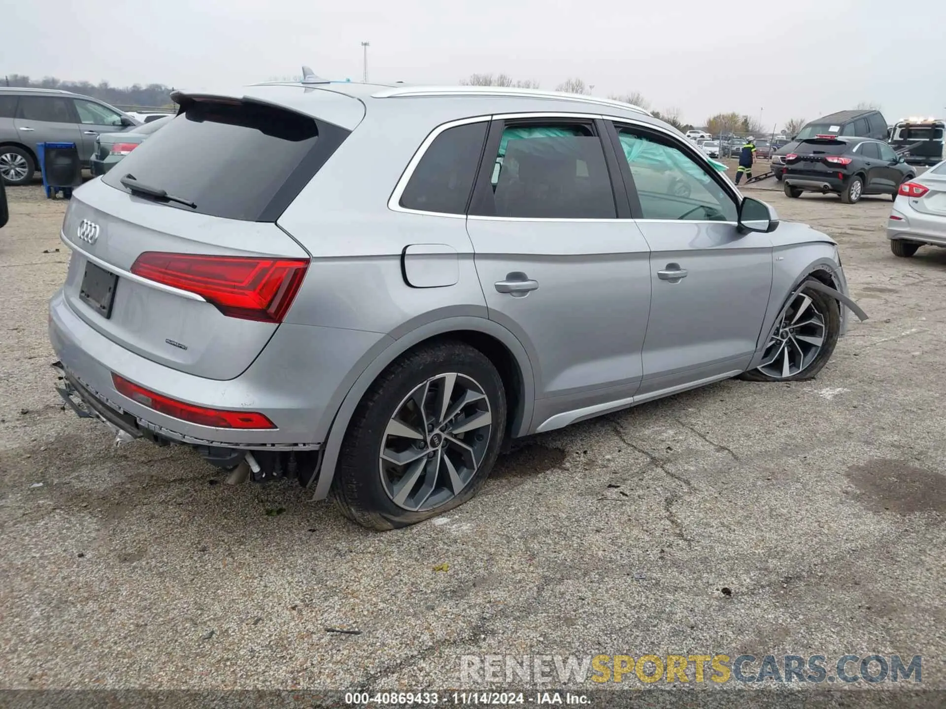 4 fotografías del automóvil dañado WA1EAAFY5N2058178 AUDI Q5 2022