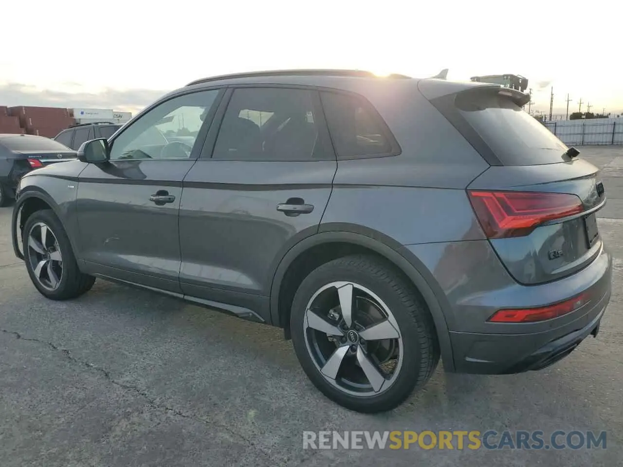 2 fotografías del automóvil dañado WA1EAAFY6N2048694 AUDI Q5 2022