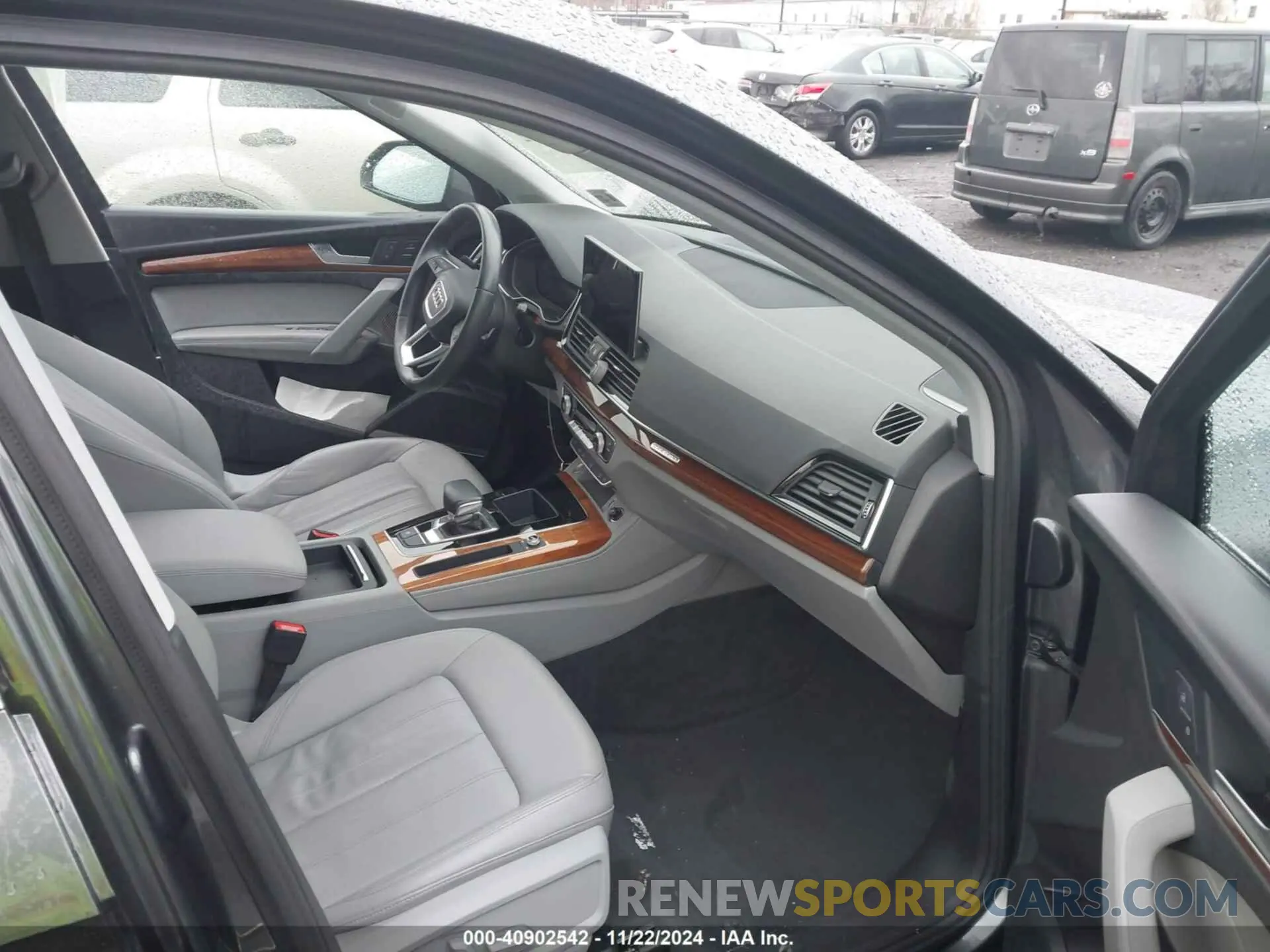 5 fotografías del automóvil dañado WA1EAAFY6N2072039 AUDI Q5 2022