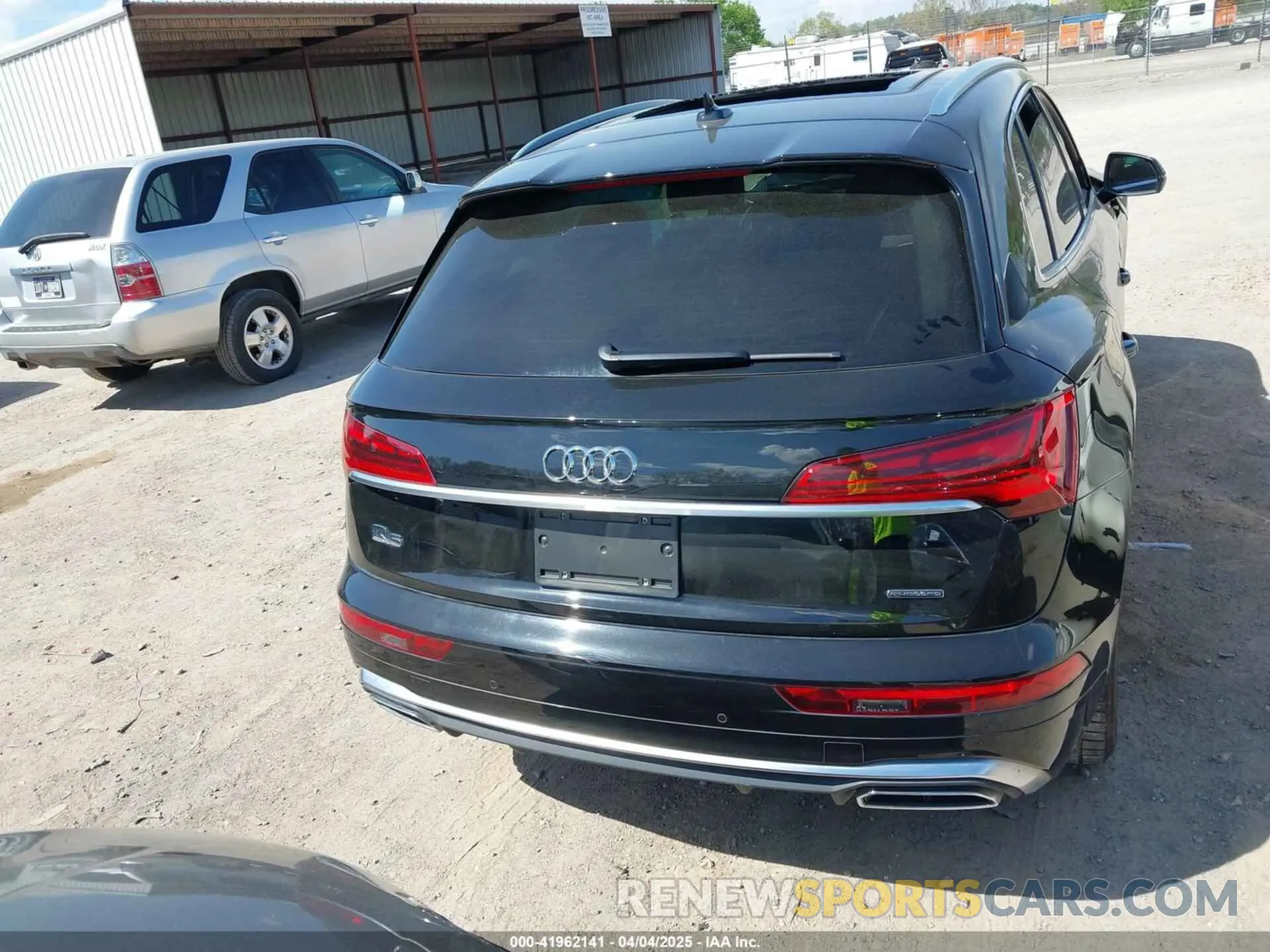 16 fotografías del automóvil dañado WA1EAAFY8N2019875 AUDI Q5 2022