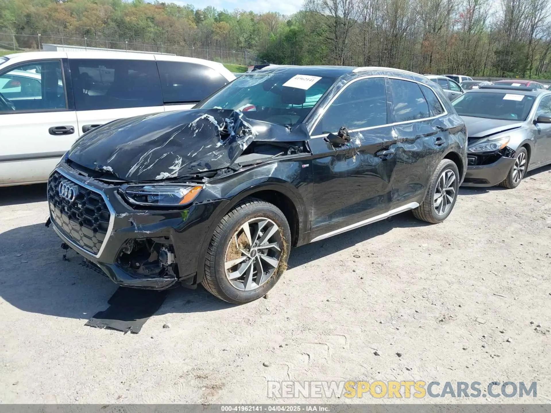 2 fotografías del automóvil dañado WA1EAAFY8N2019875 AUDI Q5 2022