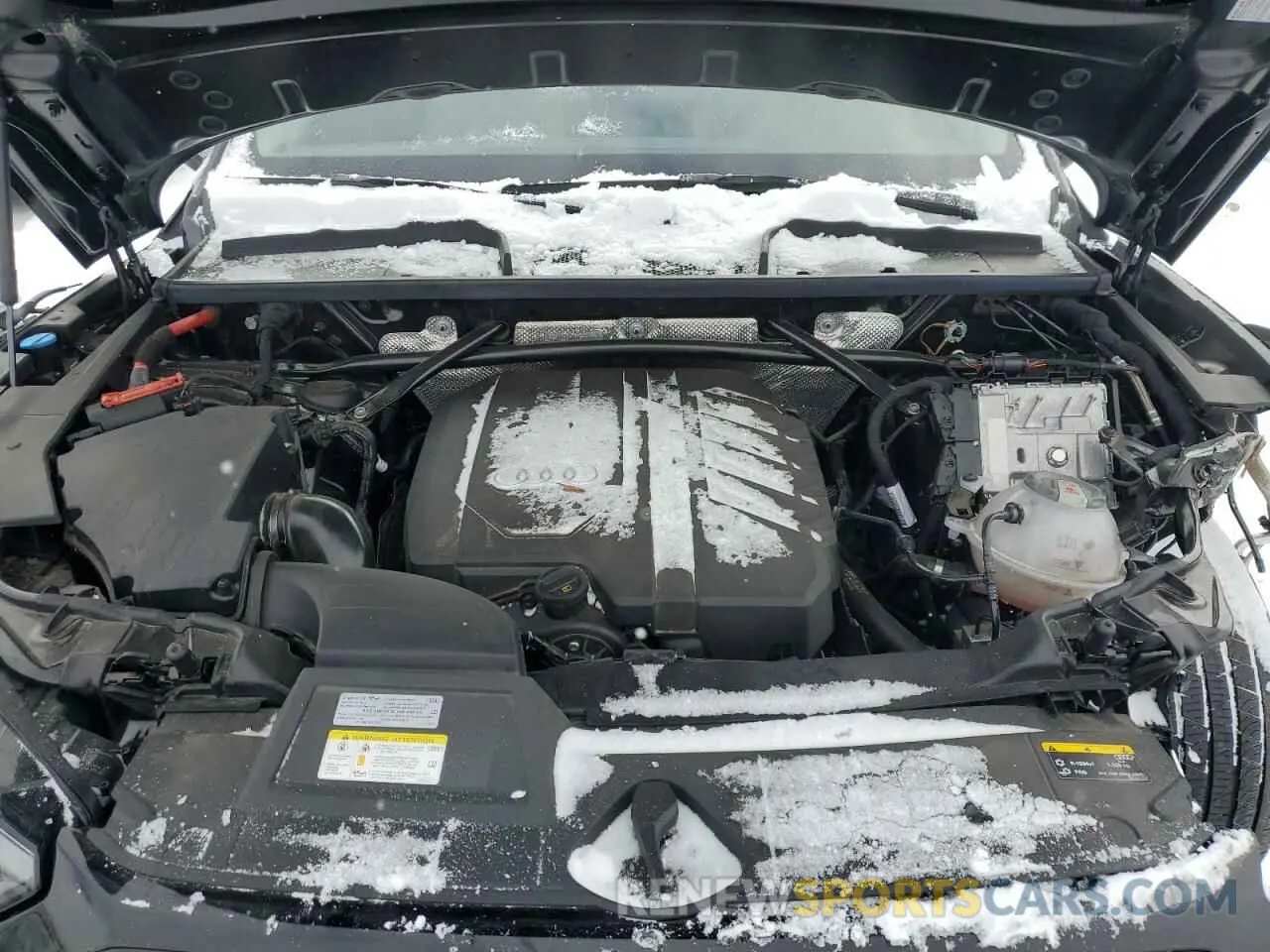 14 fotografías del automóvil dañado WA1EAAFY8N2042895 AUDI Q5 2022
