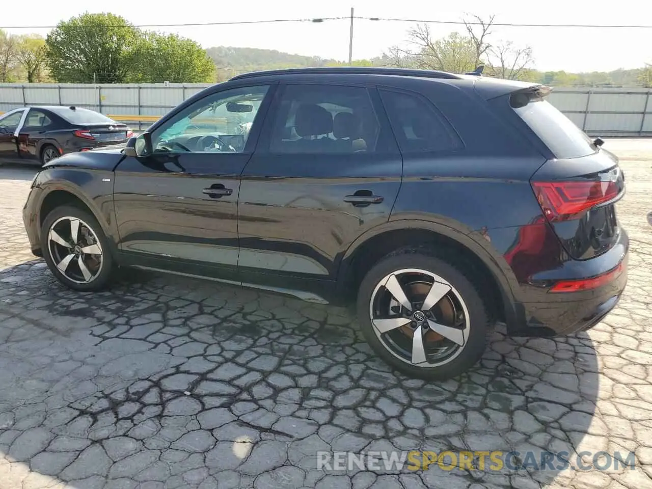 2 fotografías del automóvil dañado WA1EAAFY8N2054528 AUDI Q5 2022