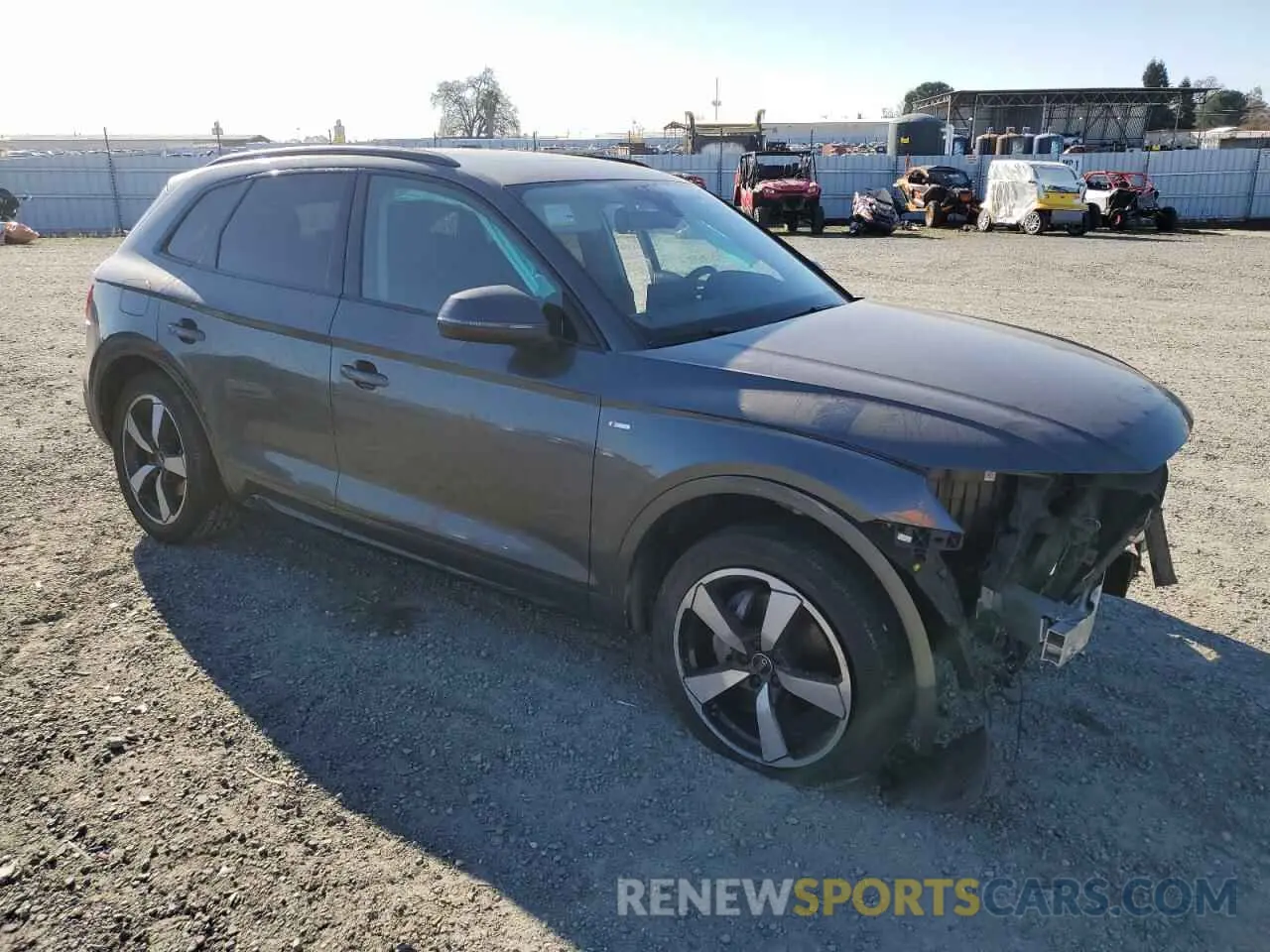 4 fotografías del automóvil dañado WA1EAAFYXN2049508 AUDI Q5 2022
