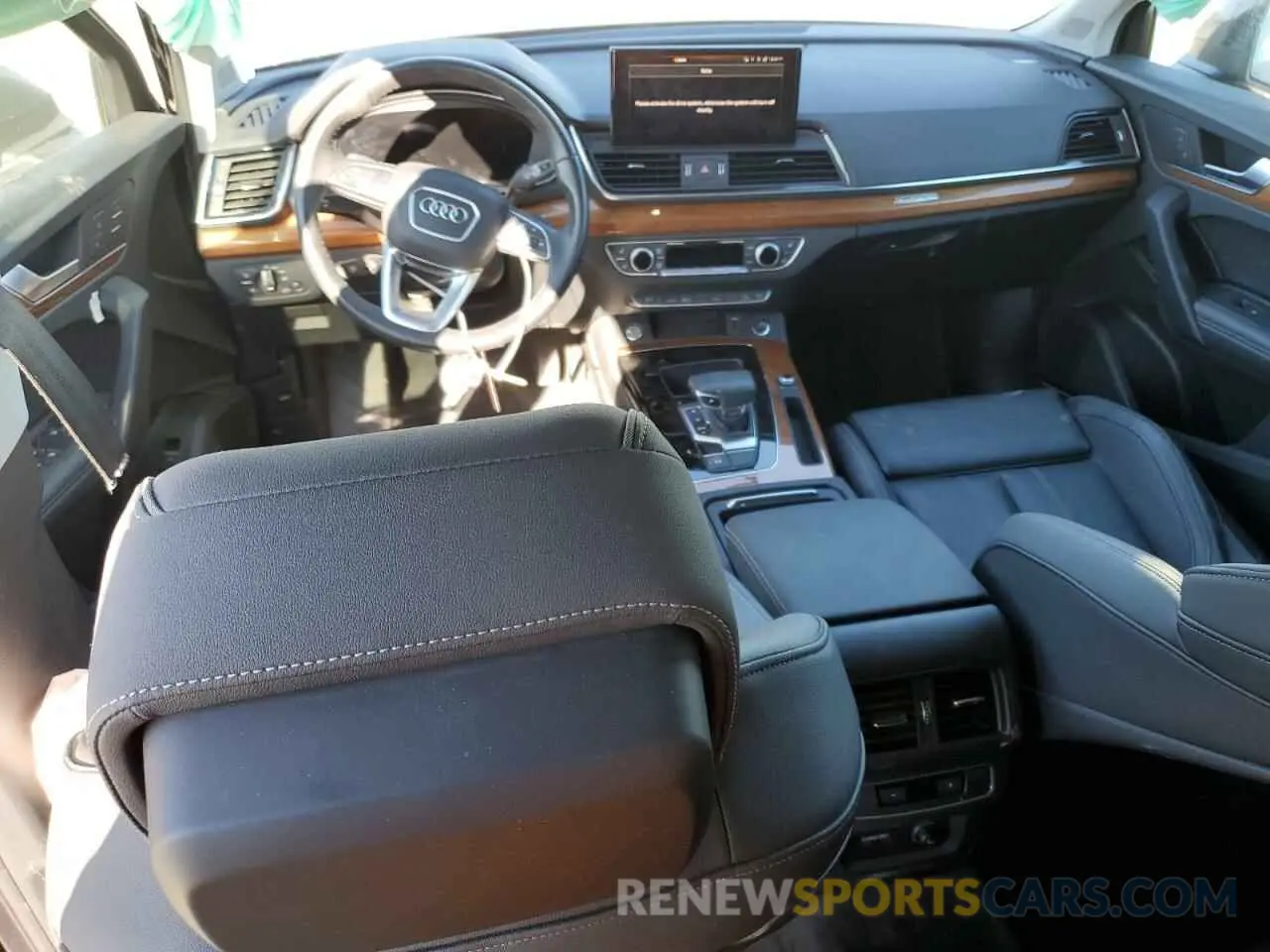 8 fotografías del automóvil dañado WA1EAAFYXN2049508 AUDI Q5 2022