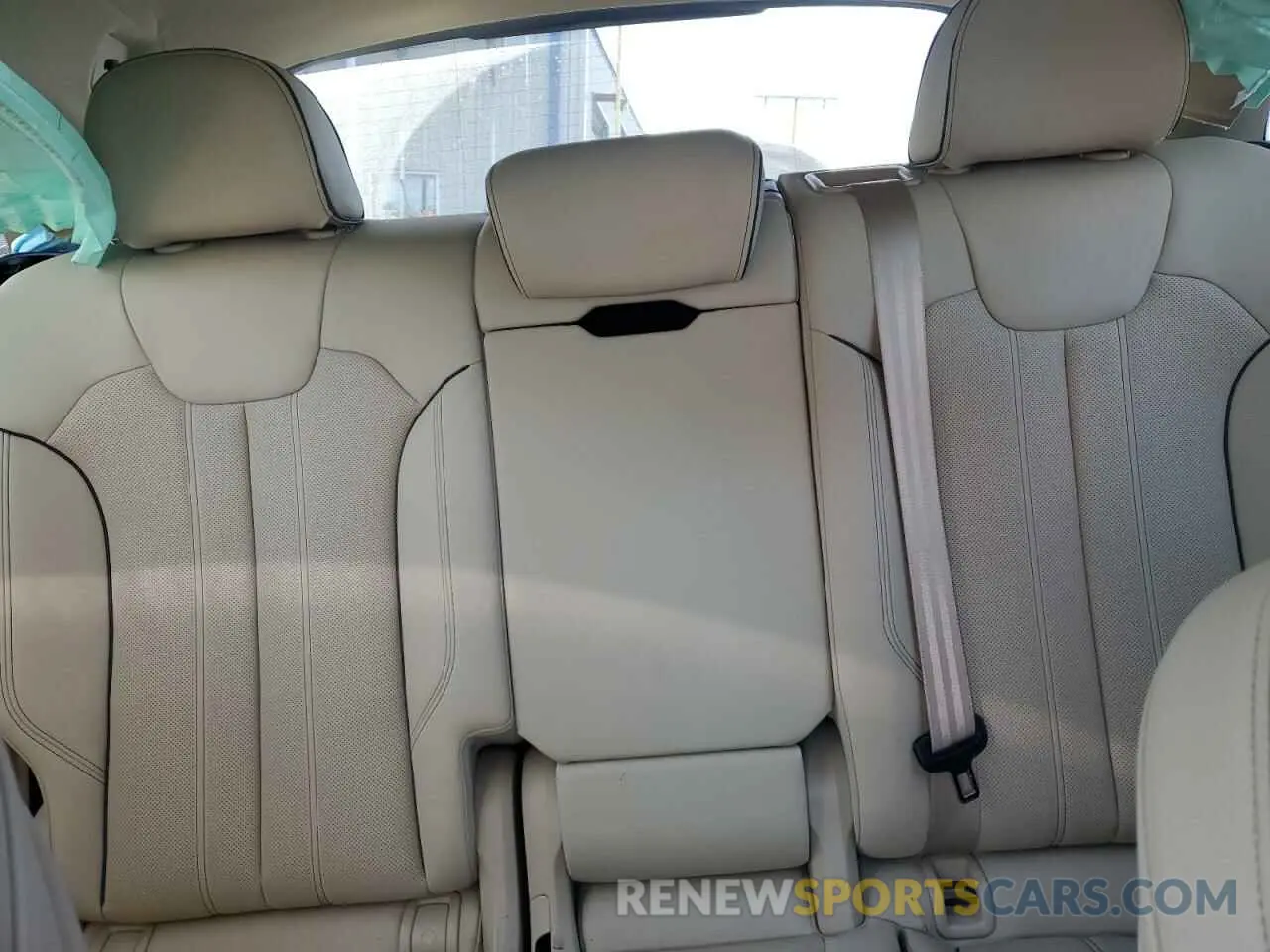10 fotografías del automóvil dañado WA1FAAFY4N2045779 AUDI Q5 2022
