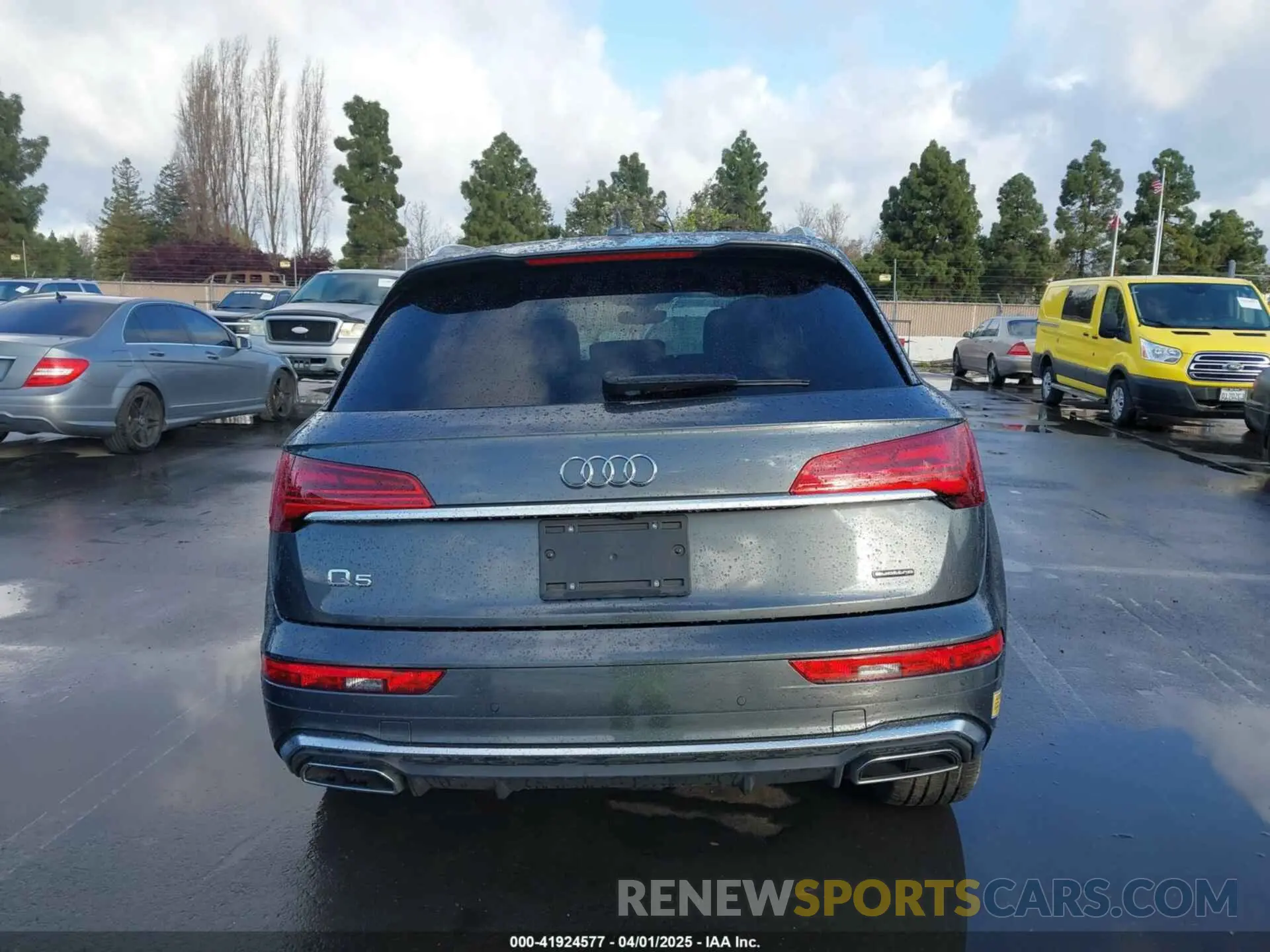 17 fotografías del automóvil dañado WA1G2AFY2N2101249 AUDI Q5 2022