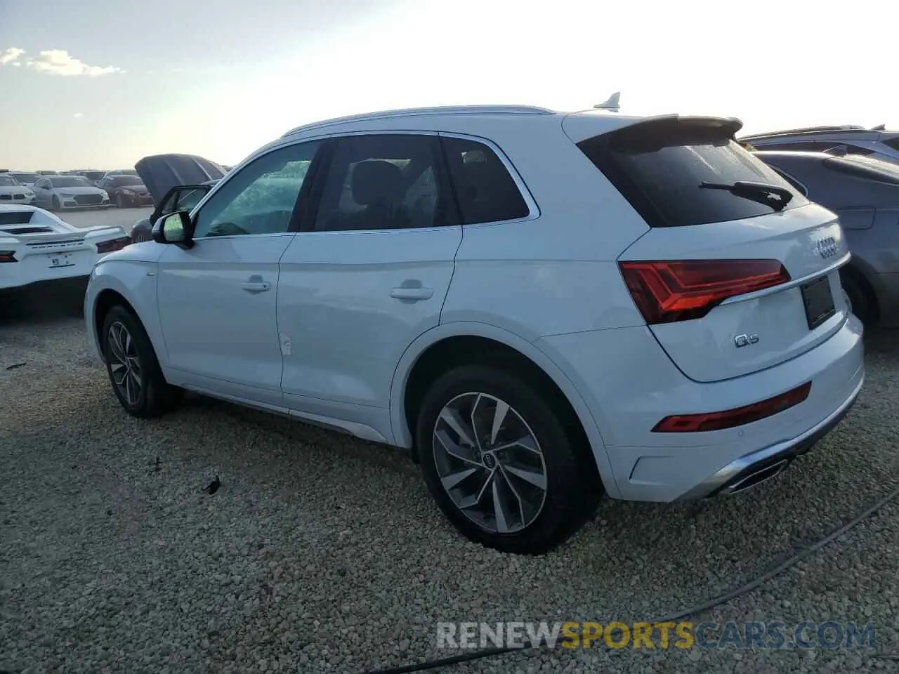 2 fotografías del automóvil dañado WA1GAAFY5N2031944 AUDI Q5 2022