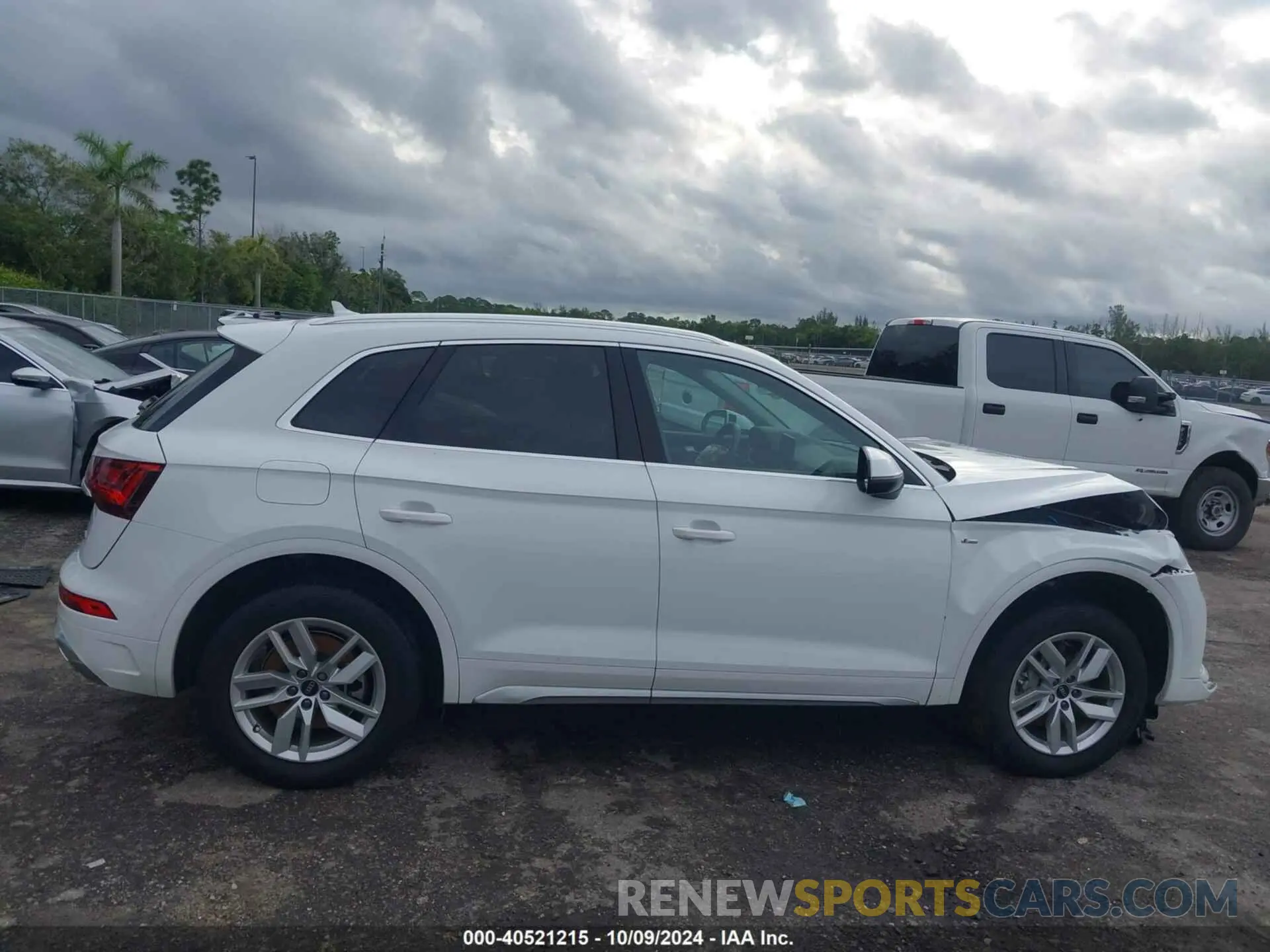 13 fotografías del automóvil dañado WA1GAAFYXN2021412 AUDI Q5 2022