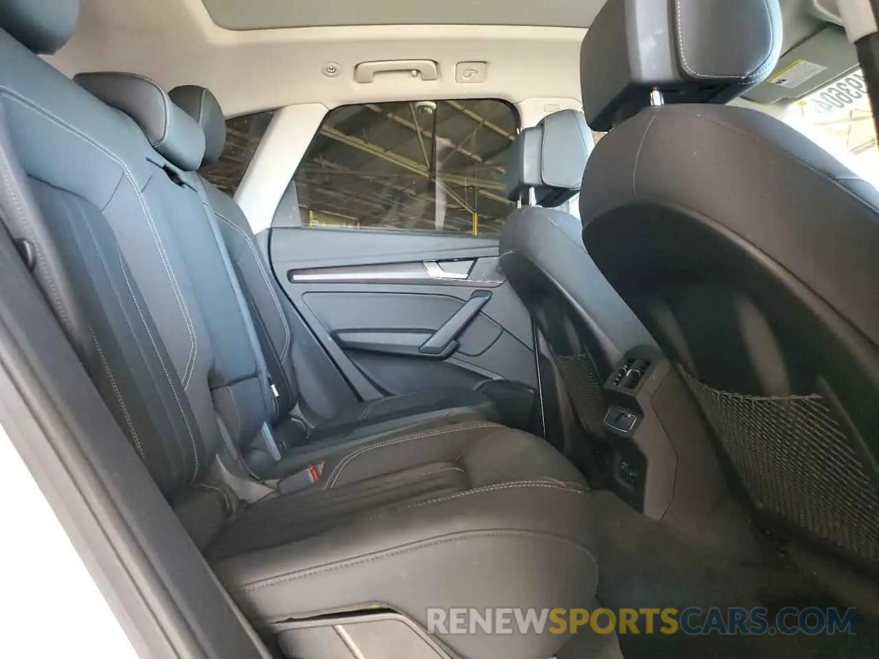 10 fotografías del automóvil dañado WA1GAAFYXN2064969 AUDI Q5 2022