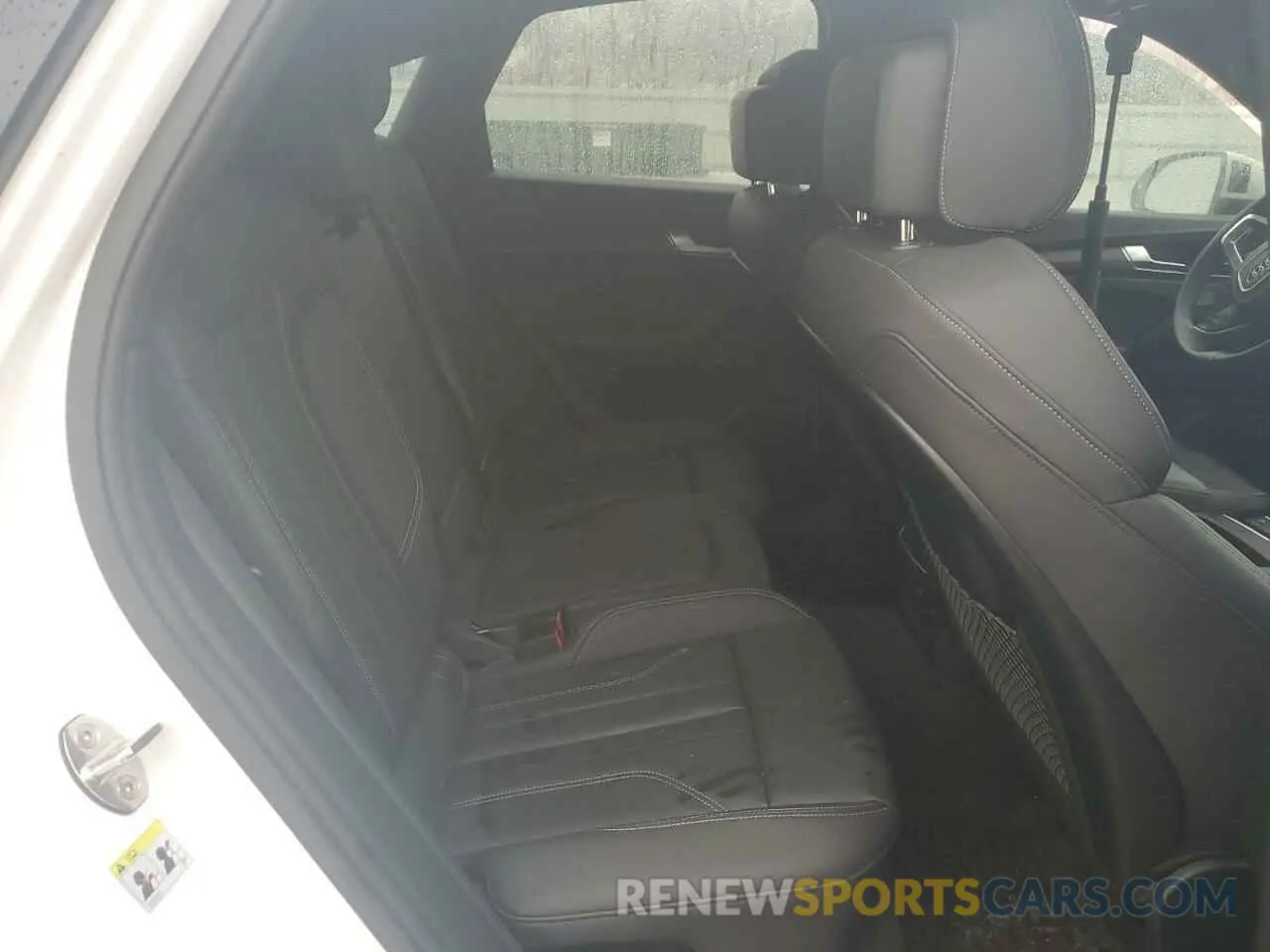 12 fotografías del automóvil dañado WA15AAFY3P2117487 AUDI Q5 2023