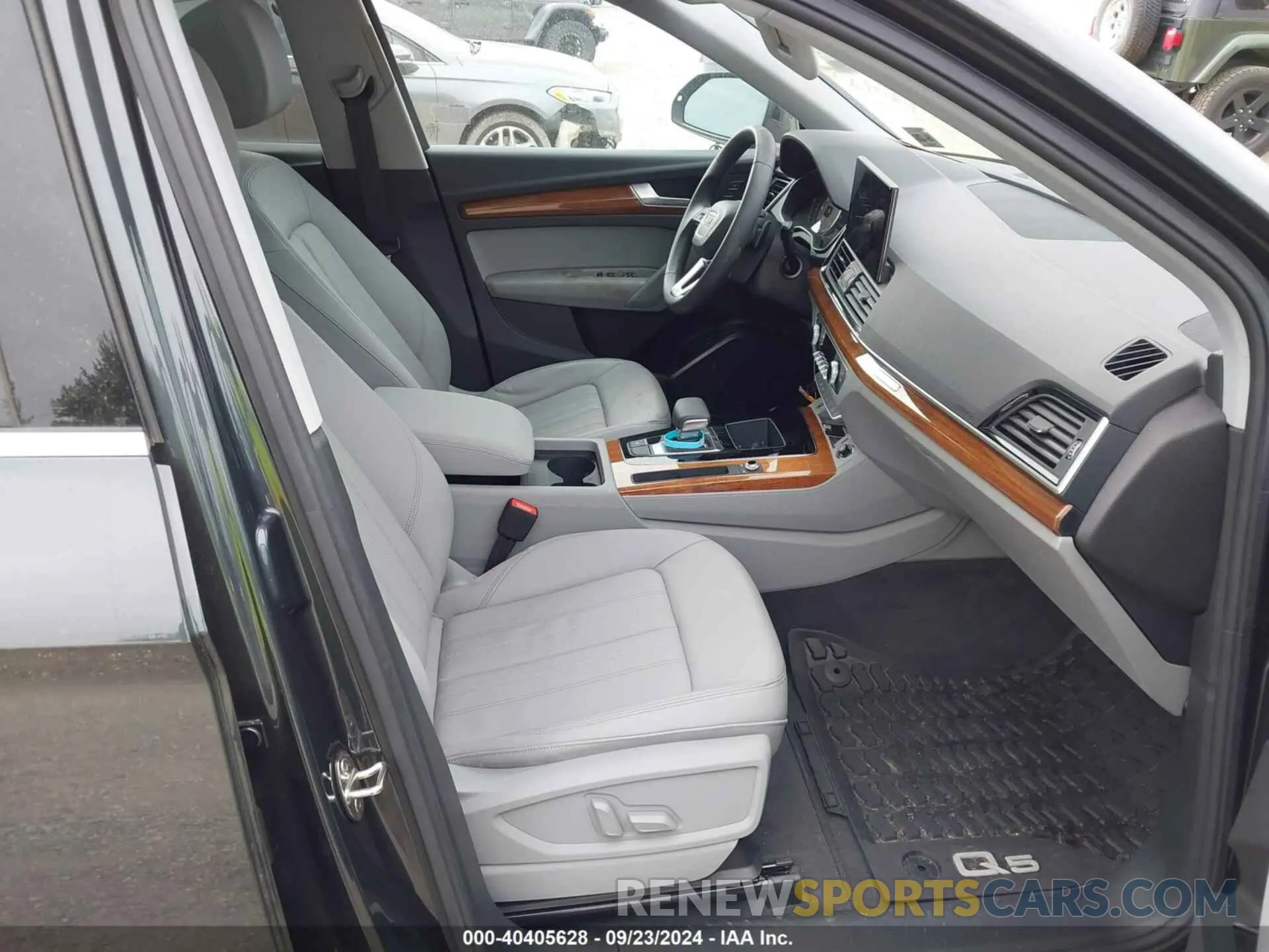 5 fotografías del automóvil dañado WA1ABAFY1P2186044 AUDI Q5 2023