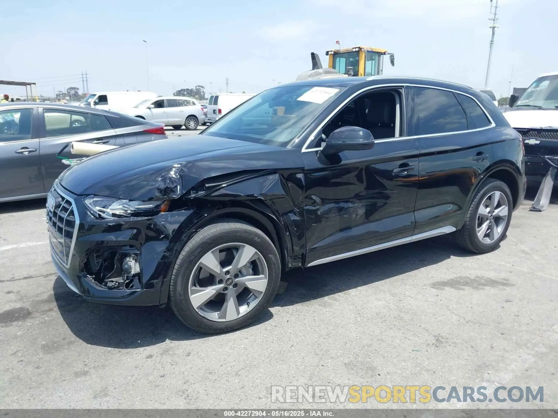 2 fotografías del automóvil dañado WA1ABAFY2P2132364 AUDI Q5 2023