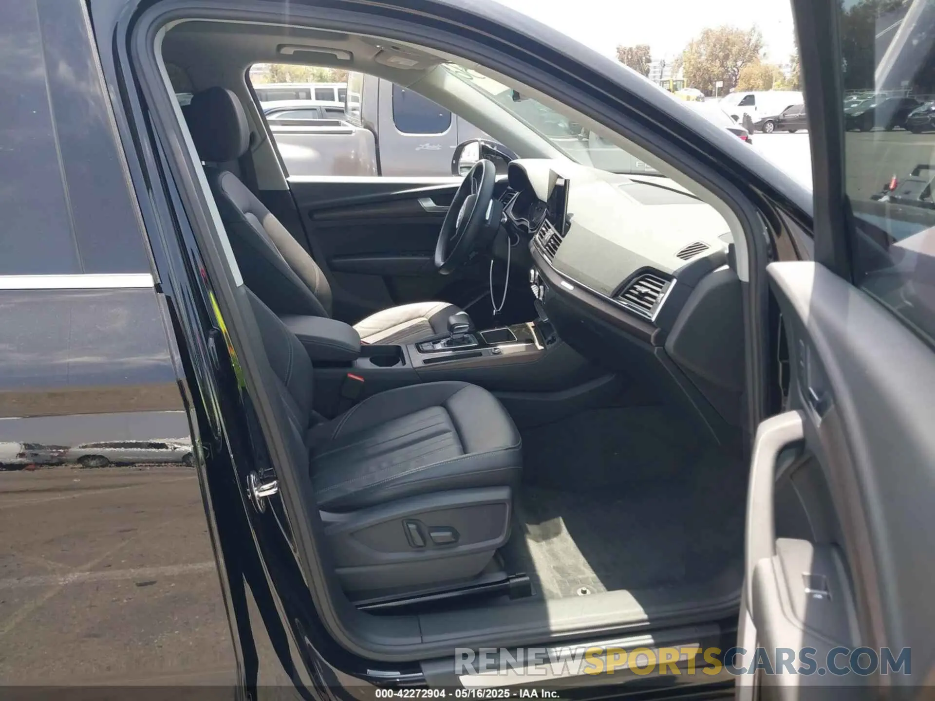 5 fotografías del automóvil dañado WA1ABAFY2P2132364 AUDI Q5 2023