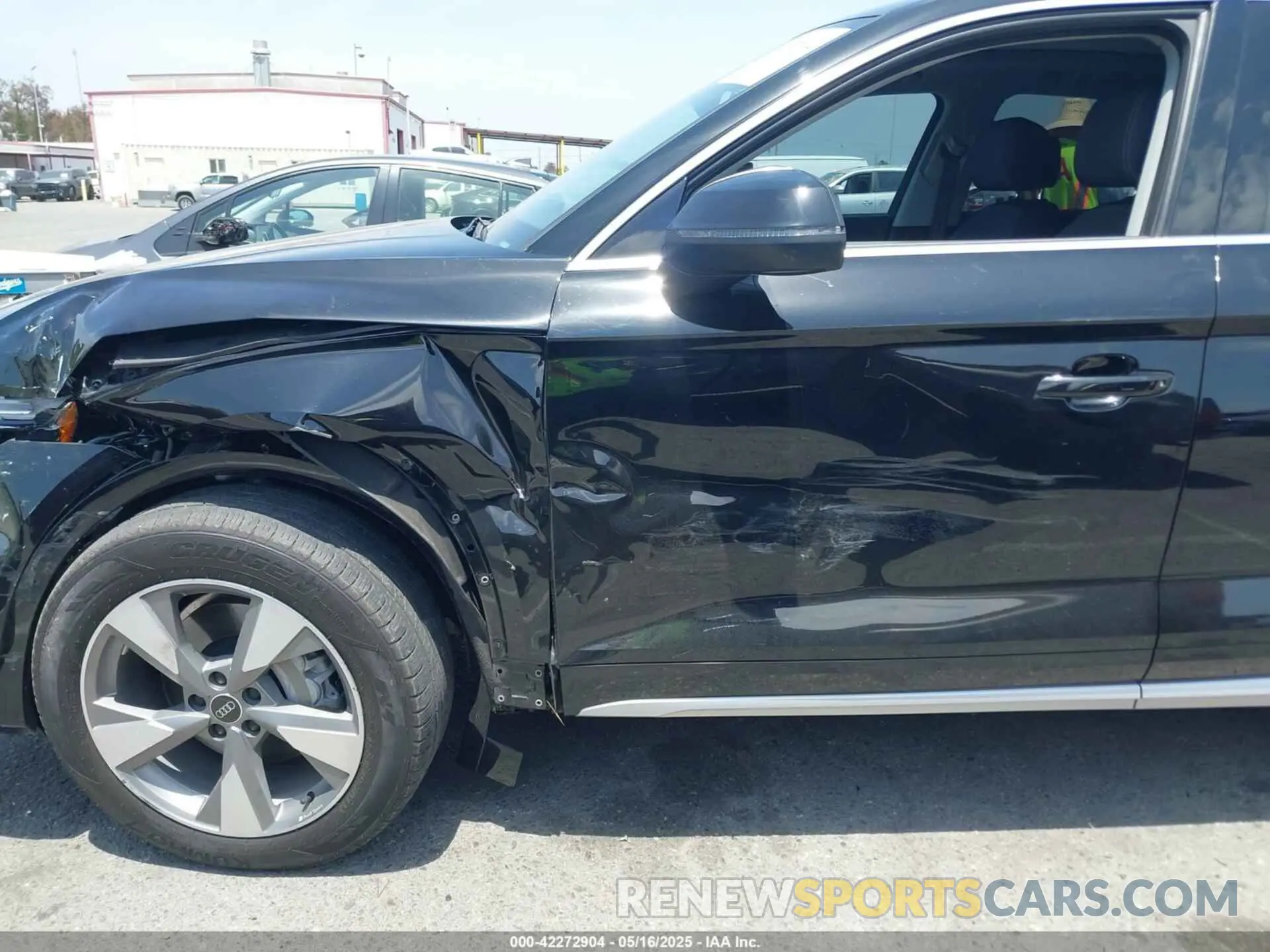 6 fotografías del automóvil dañado WA1ABAFY2P2132364 AUDI Q5 2023
