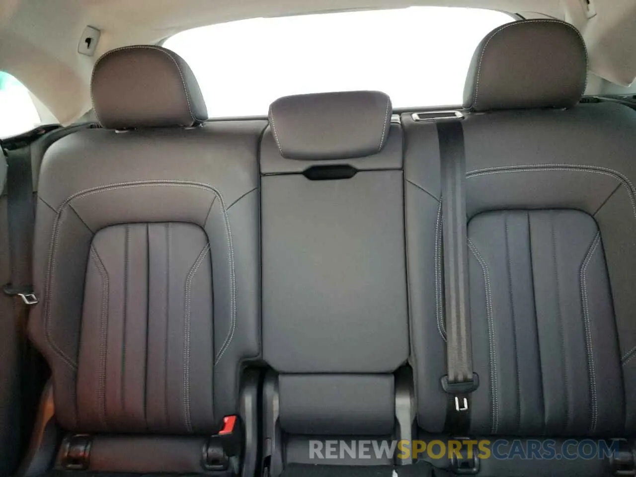 10 fotografías del automóvil dañado WA1ABAFY4P2021976 AUDI Q5 2023