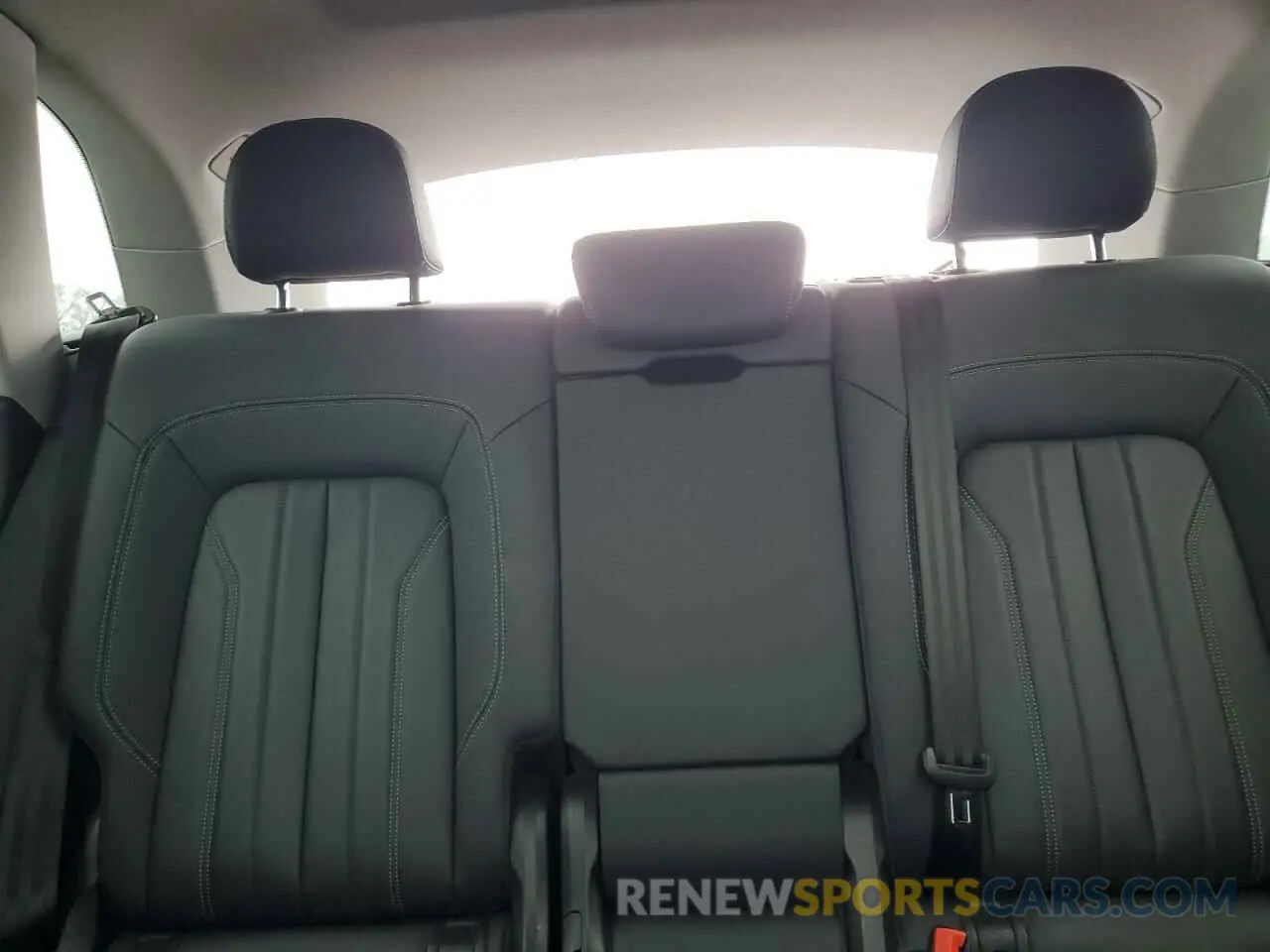 10 fotografías del automóvil dañado WA1ABAFY7P2142288 AUDI Q5 2023