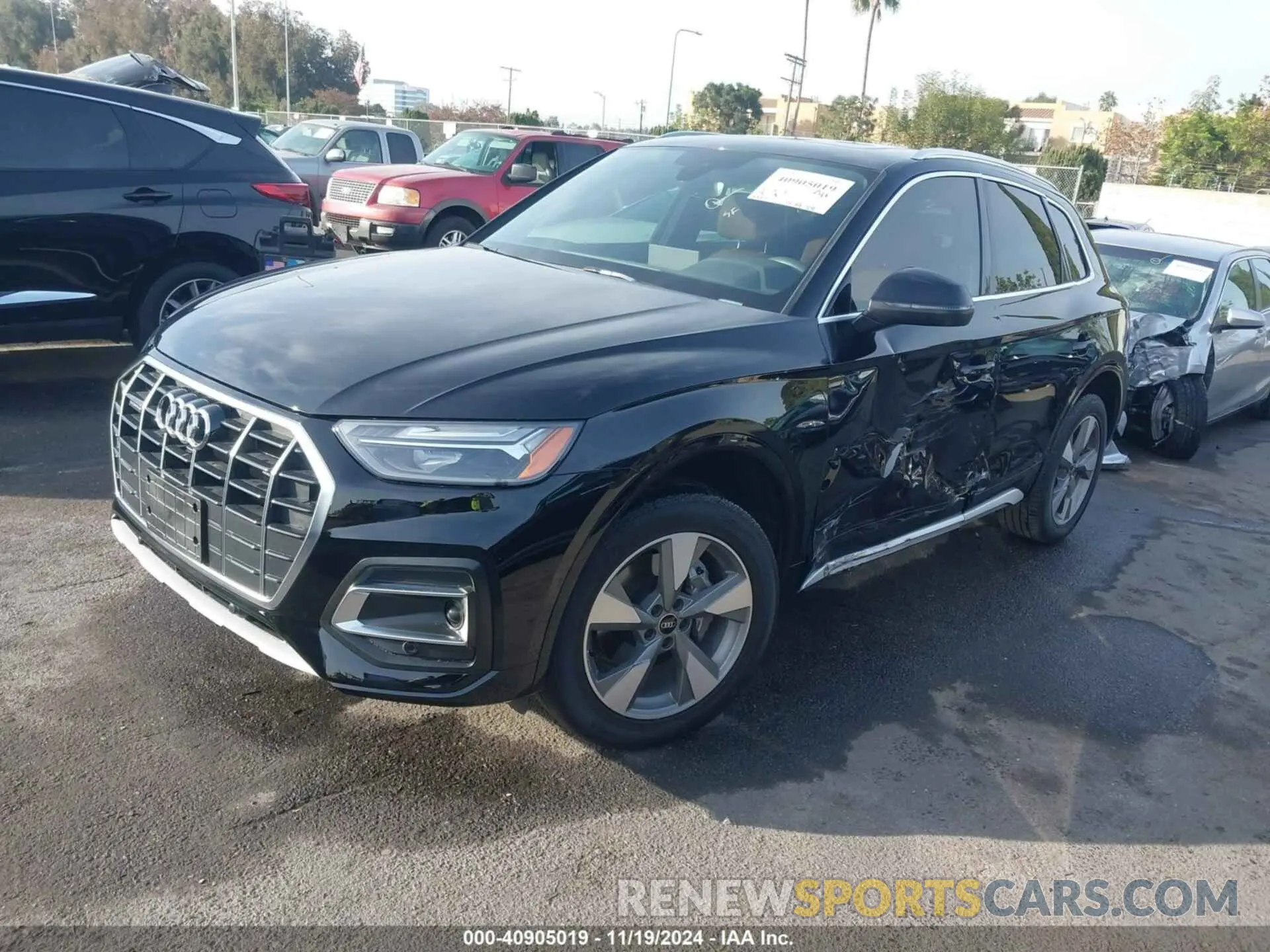 2 fotografías del automóvil dañado WA1ABAFYXP2157738 AUDI Q5 2023