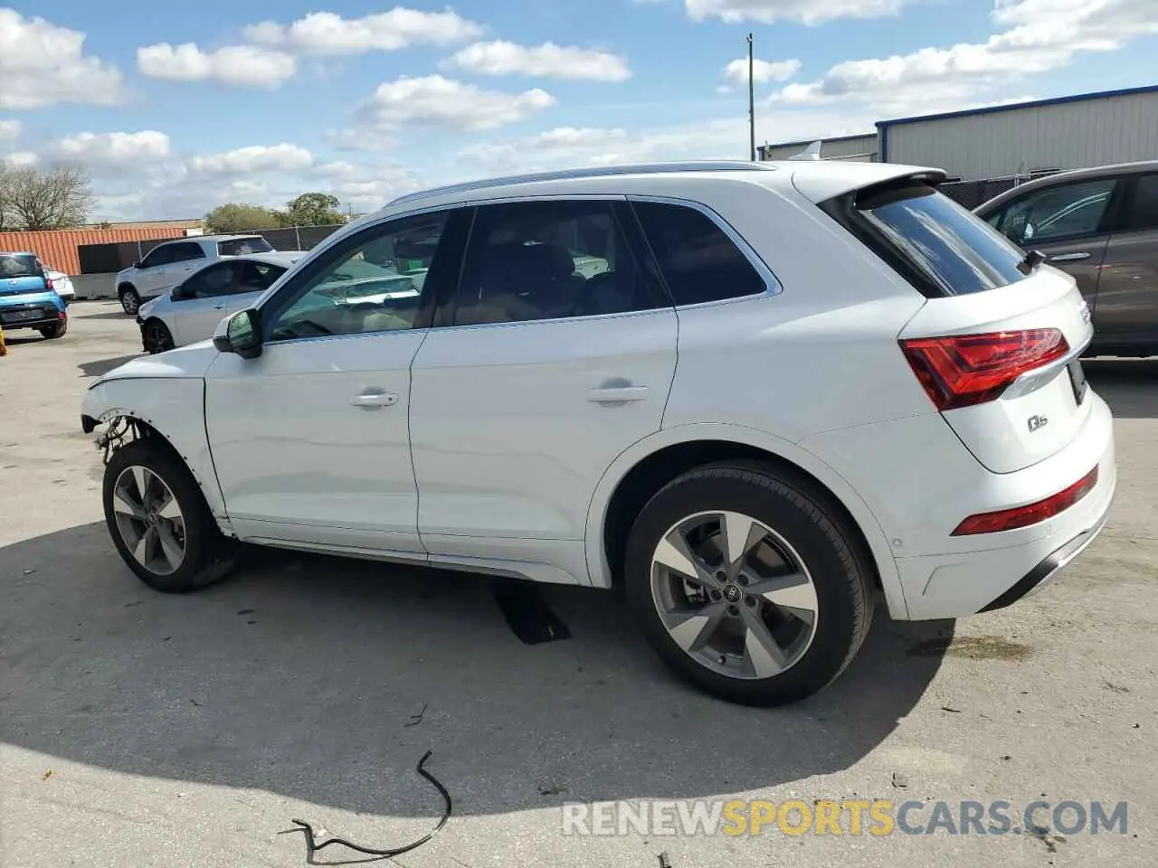 2 fotografías del automóvil dañado WA1CBAFY0P2099812 AUDI Q5 2023