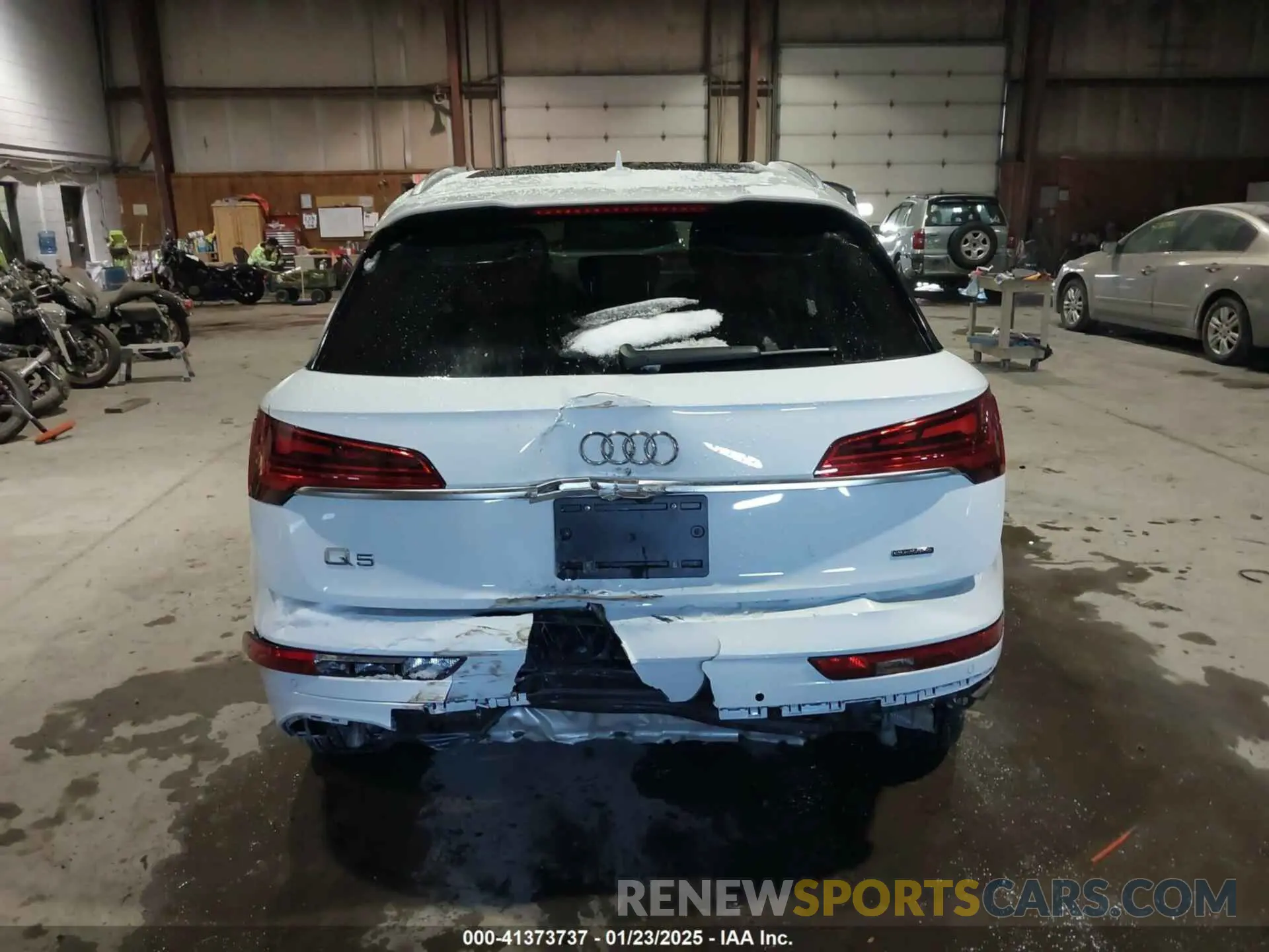 17 fotografías del automóvil dañado WA1EAAFY0P2070886 AUDI Q5 2023