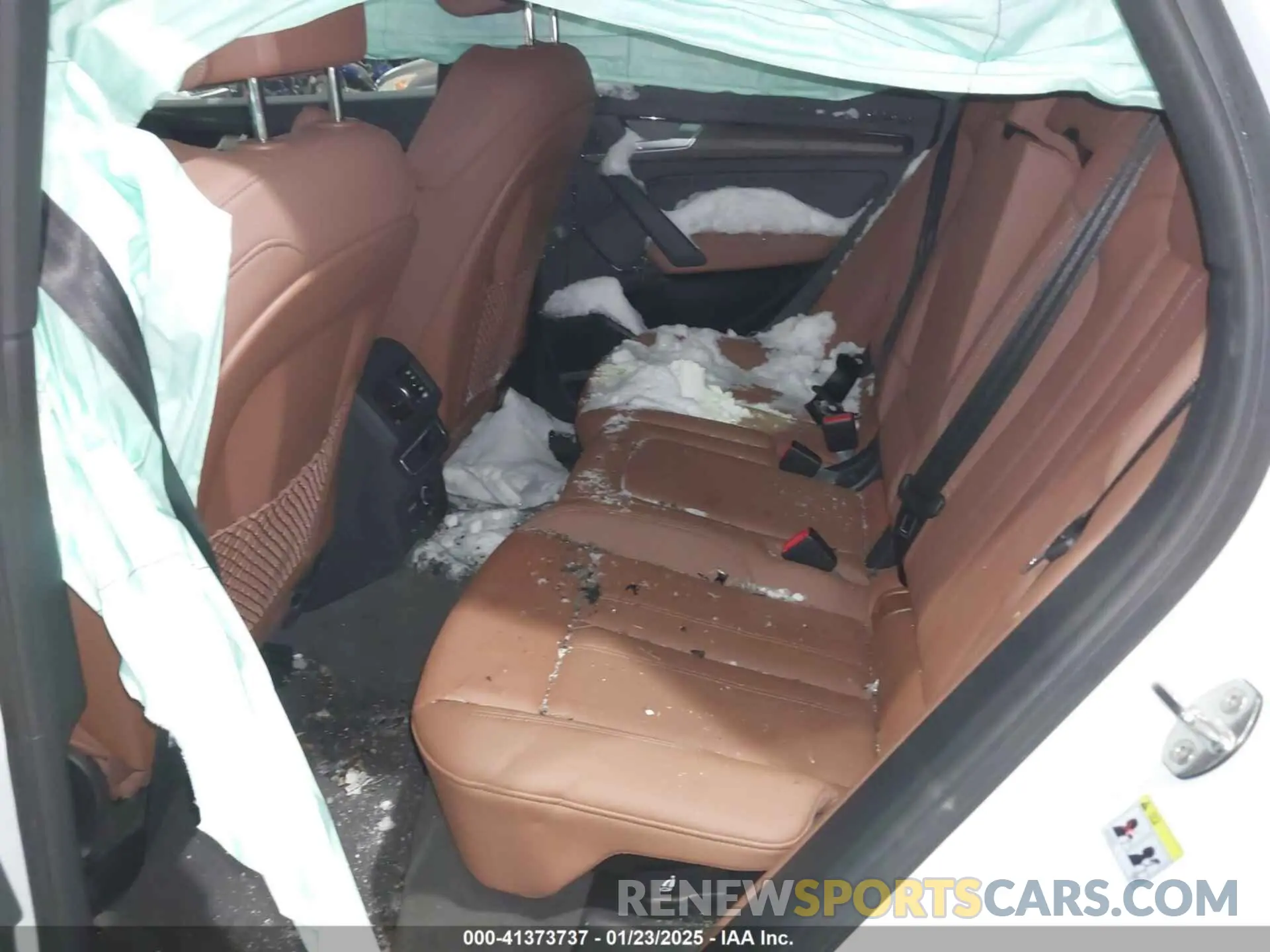 8 fotografías del automóvil dañado WA1EAAFY0P2070886 AUDI Q5 2023