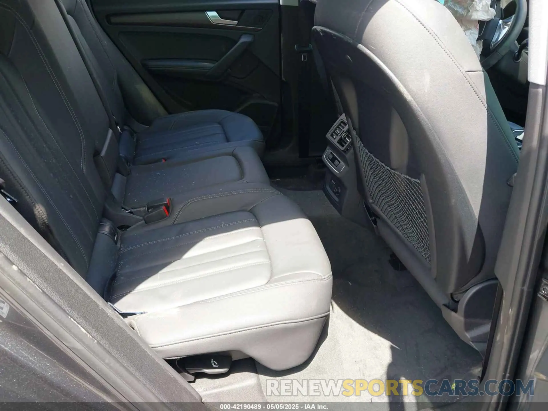 8 fotografías del automóvil dañado WA1EAAFY1P2088376 AUDI Q5 2023