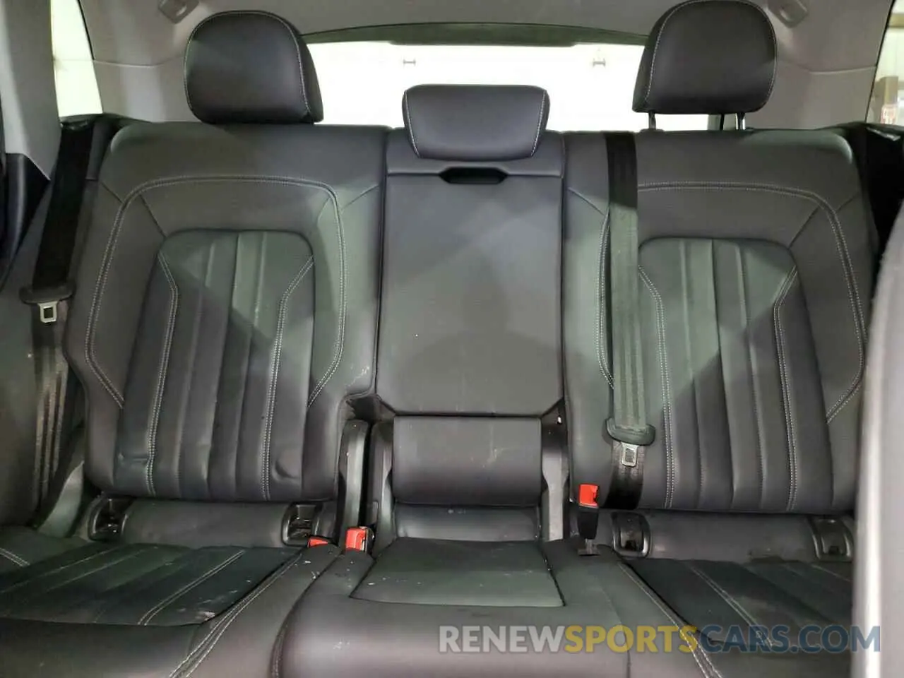 10 fotografías del automóvil dañado WA1EAAFY1P2101014 AUDI Q5 2023