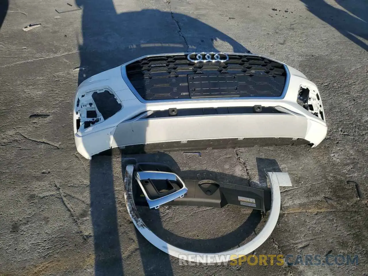 13 fotografías del automóvil dañado WA1EAAFY1P2147555 AUDI Q5 2023