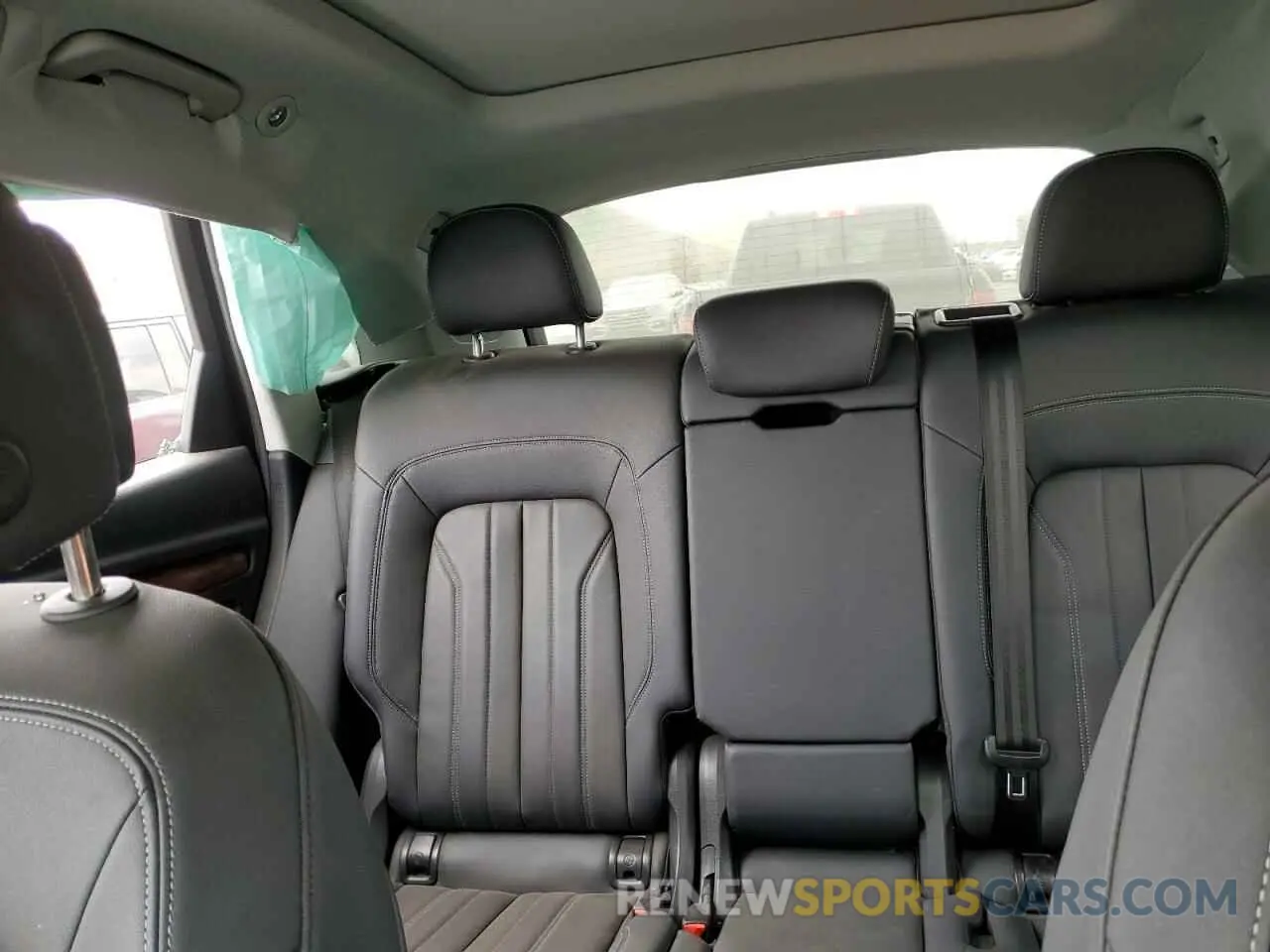 10 fotografías del automóvil dañado WA1EAAFY2P2060456 AUDI Q5 2023