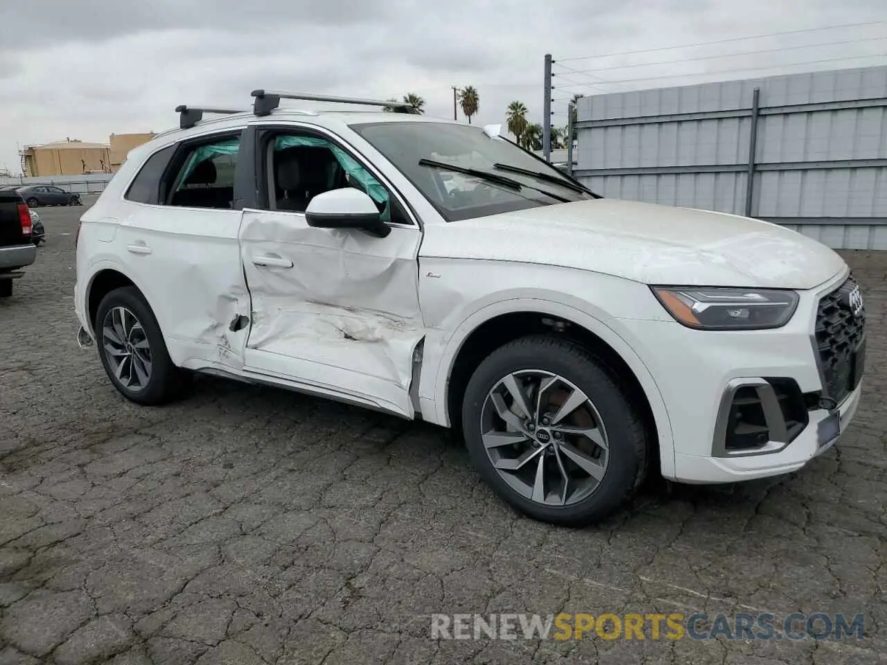 4 fotografías del automóvil dañado WA1EAAFY2P2060456 AUDI Q5 2023
