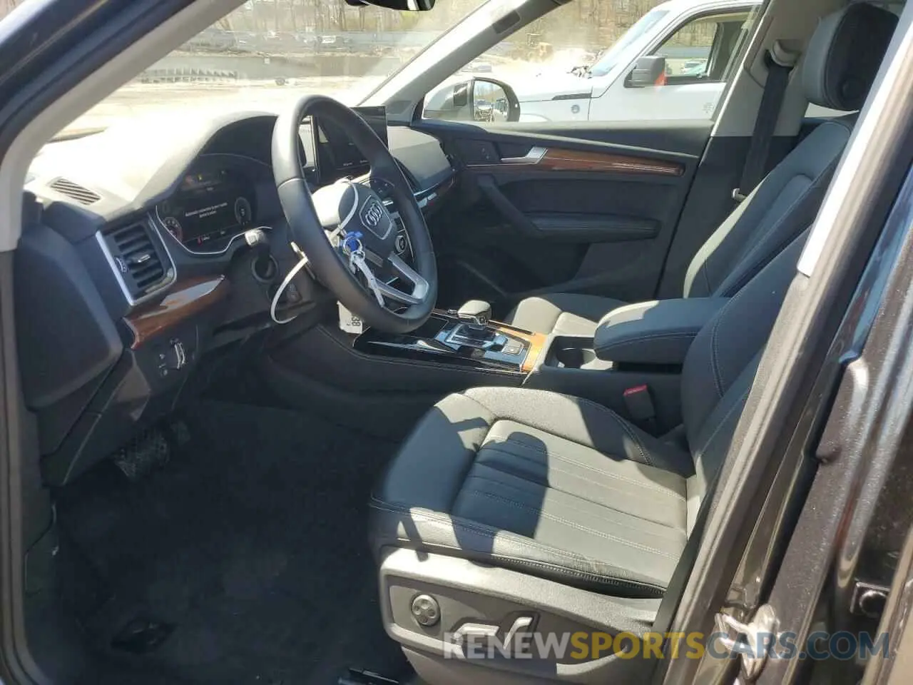 7 fotografías del automóvil dañado WA1EAAFY2P2131588 AUDI Q5 2023