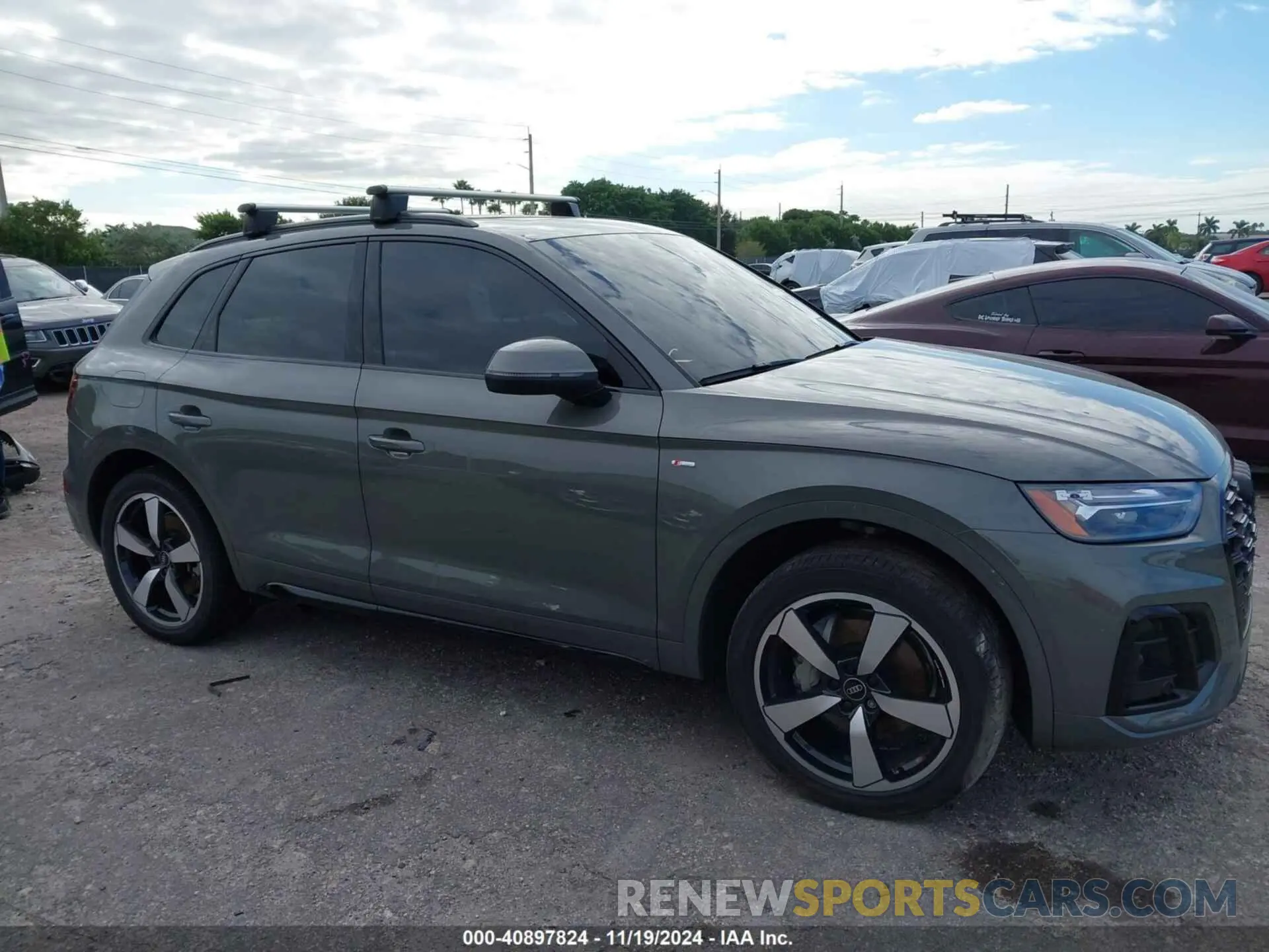 13 fotografías del automóvil dañado WA1EAAFY2P2192276 AUDI Q5 2023