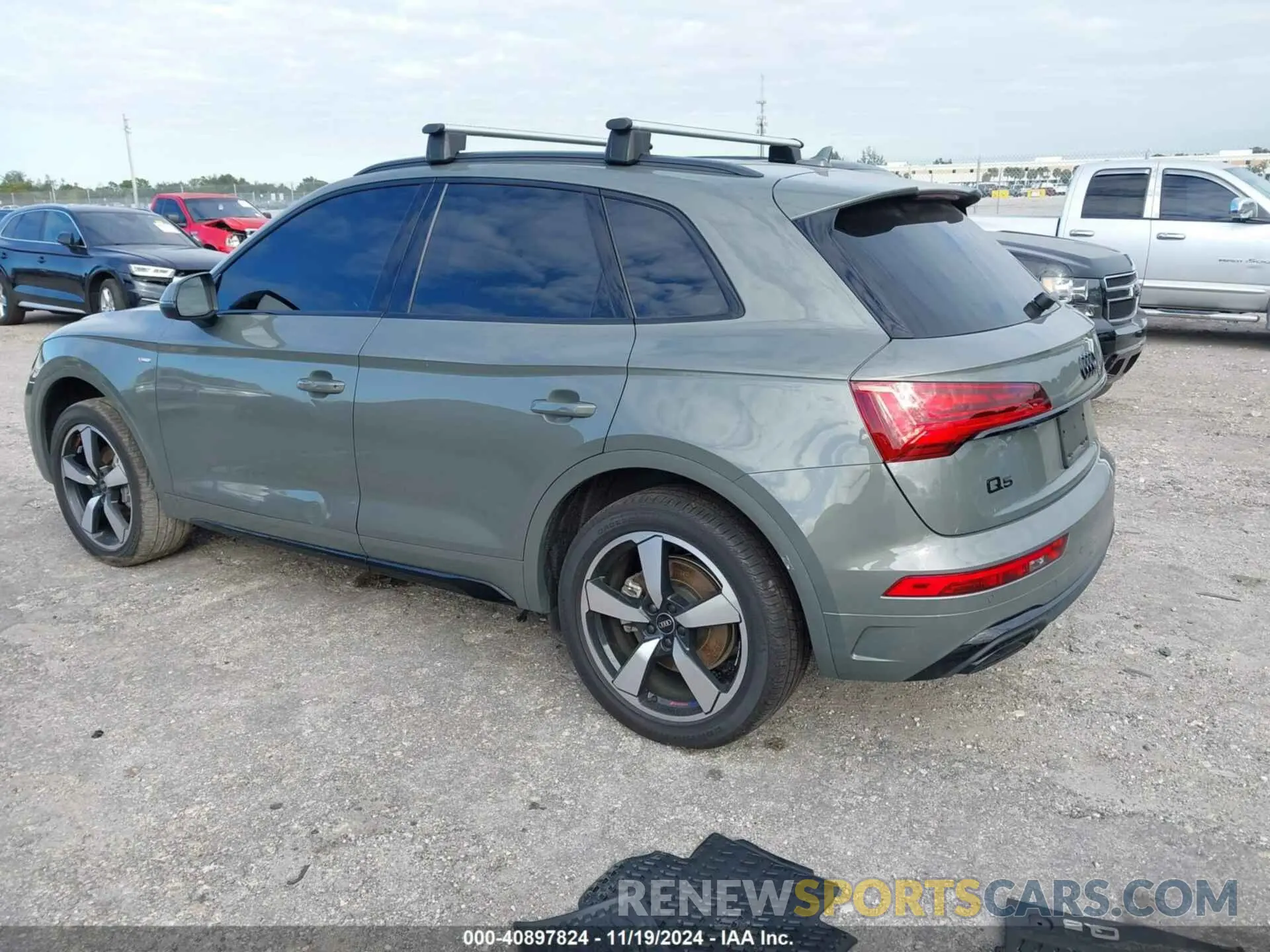 3 fotografías del automóvil dañado WA1EAAFY2P2192276 AUDI Q5 2023