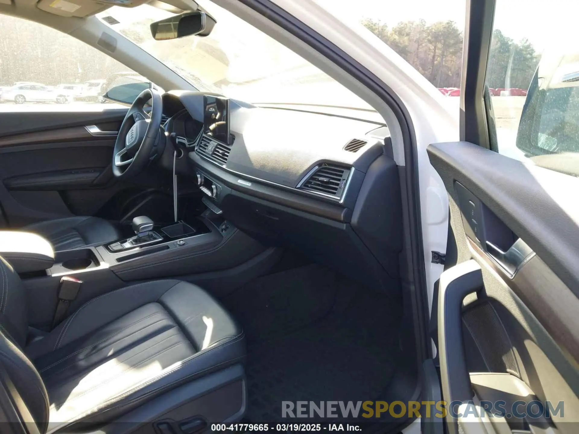 5 fotografías del automóvil dañado WA1EAAFY3P2116212 AUDI Q5 2023